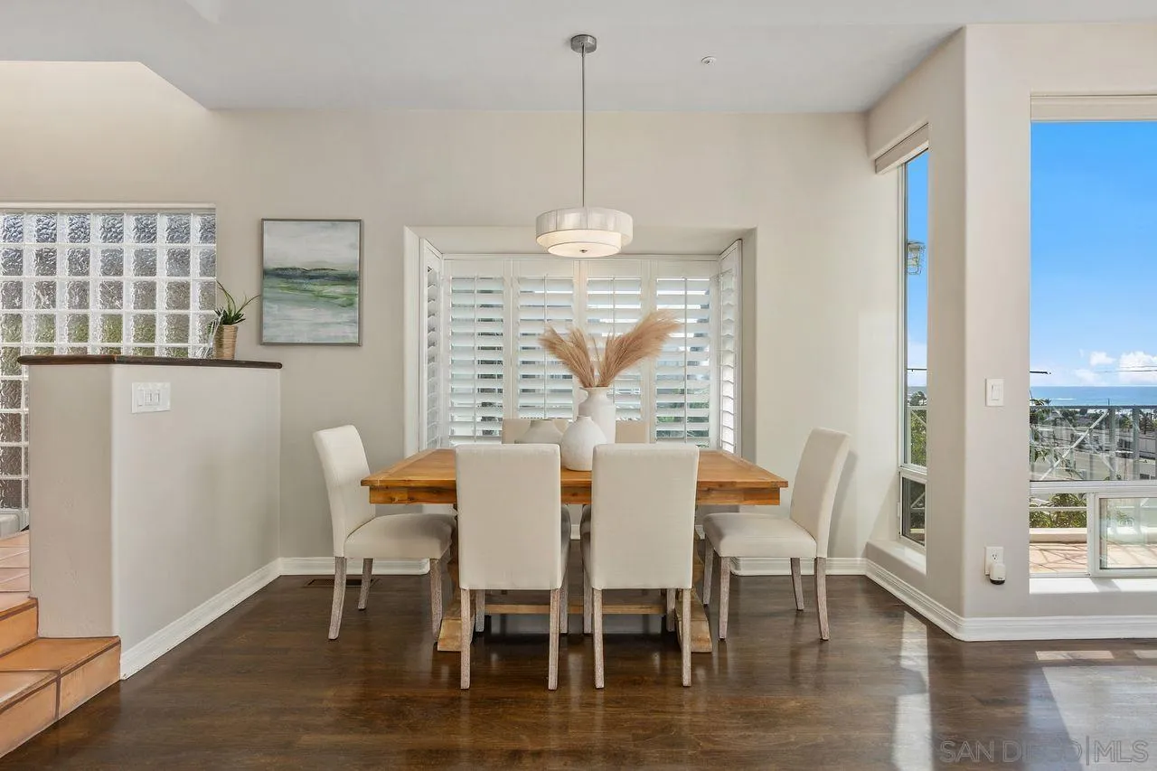 https://cdn.realtyfeed.com/cdn/127/260024576/e3b7d86a17a25c0eae956d125070e722.webp