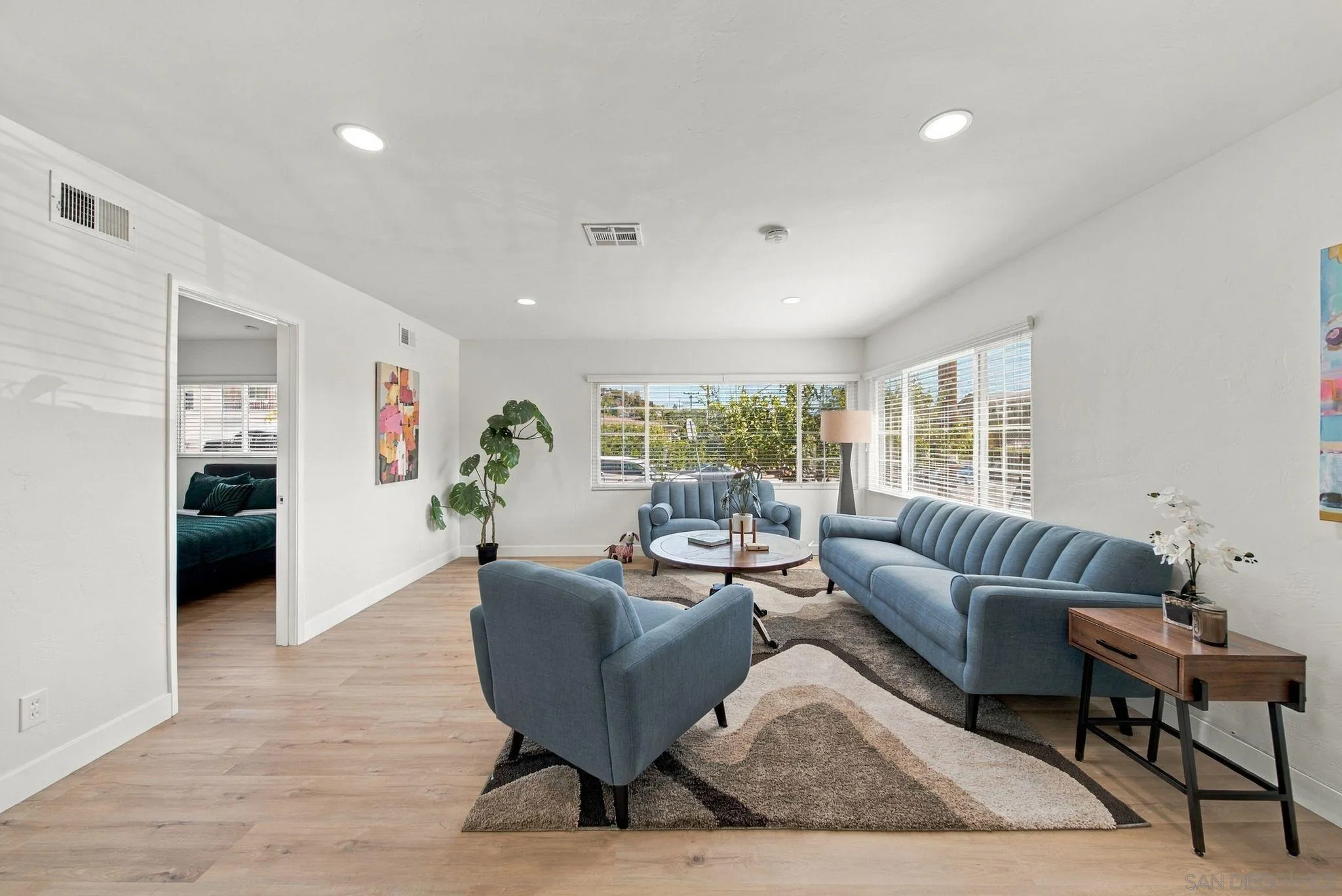 https://cdn.realtyfeed.com/cdn/127/260024579/0622061c77b46e772069abda4714a879.webp