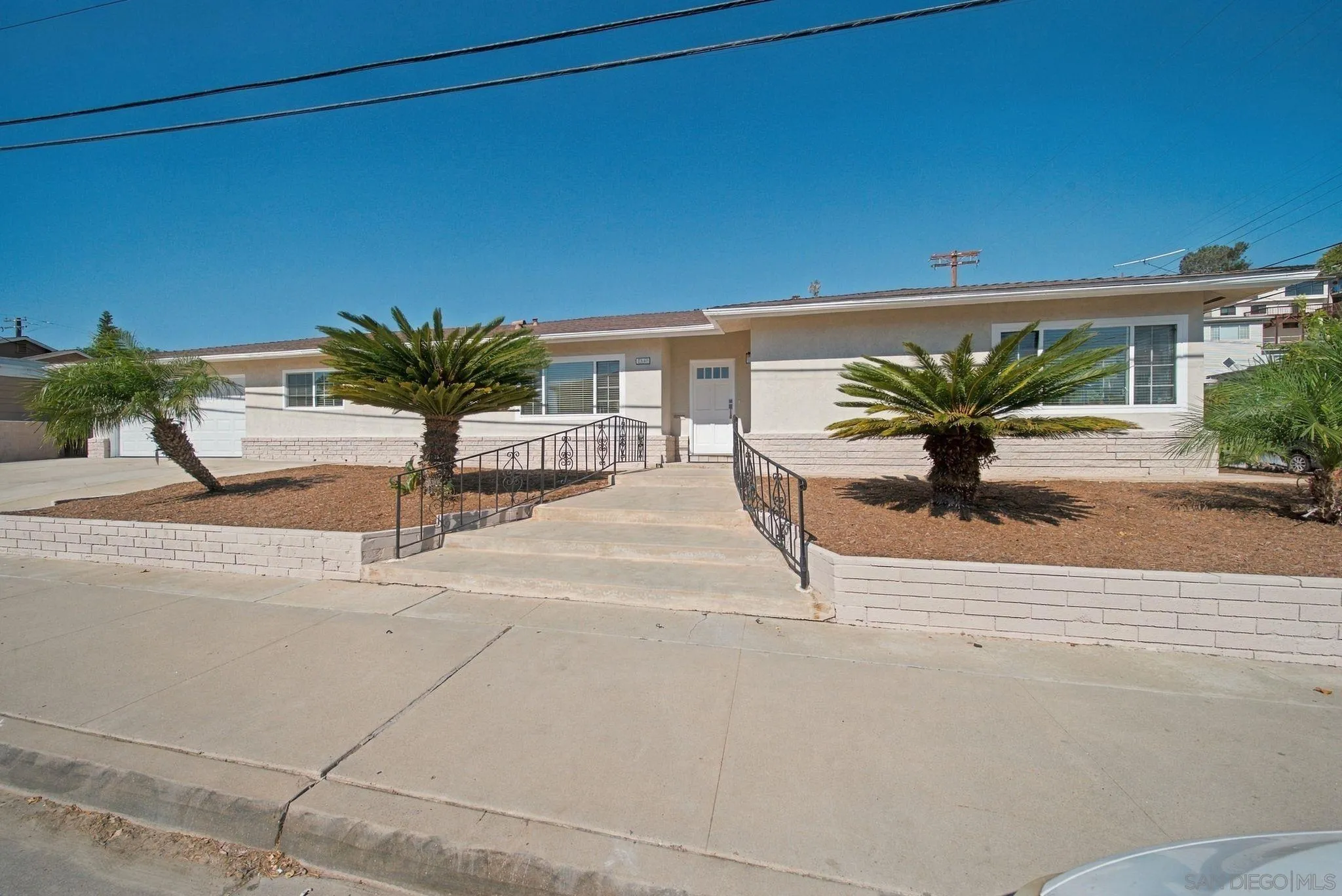 1840 Locust St, San Diego, CA 92106 - Photo 2 of 34, San Diego, CA