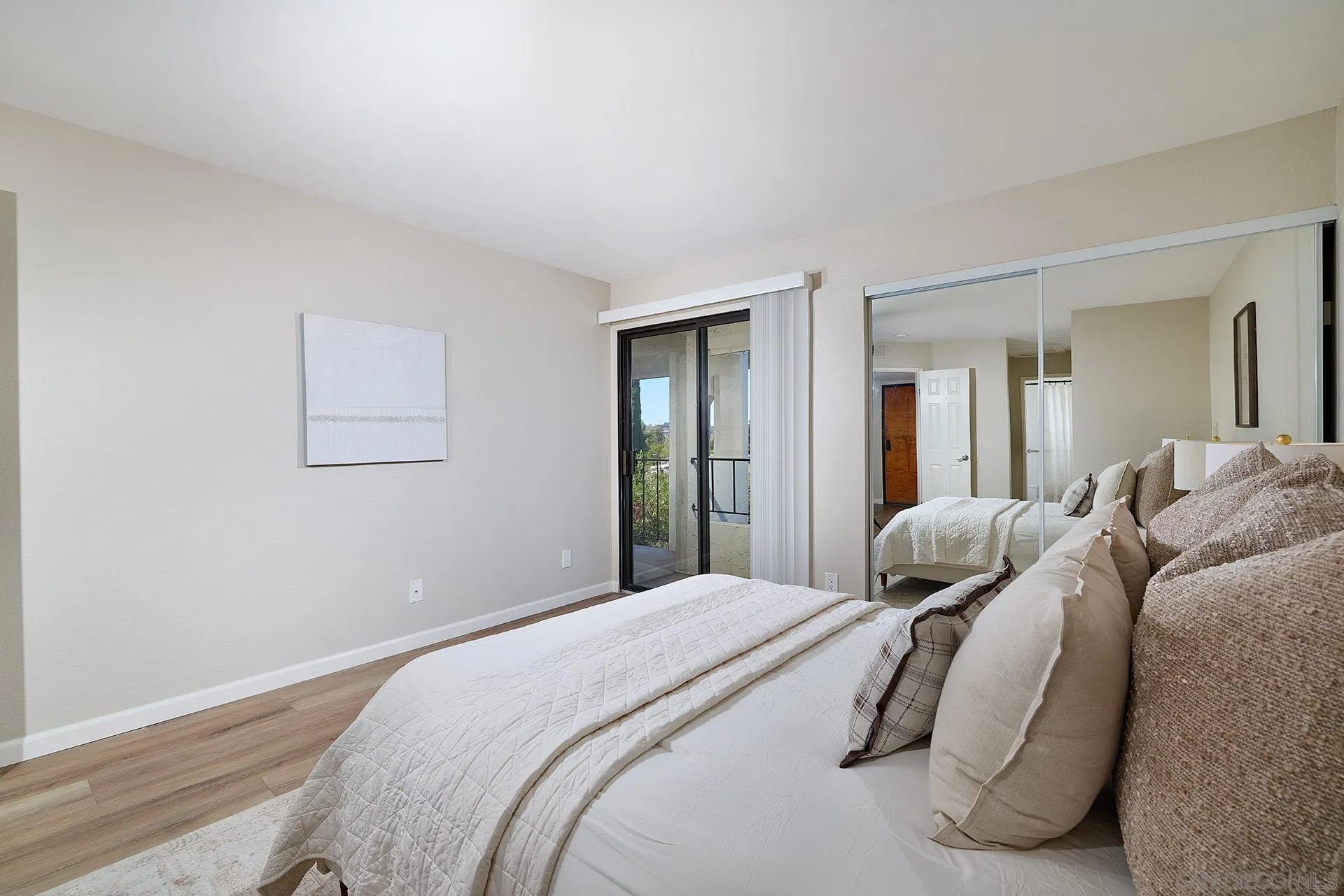 https://cdn.realtyfeed.com/cdn/127/260024580/be8270c77bdc00e3d788e6069ad1a625.webp