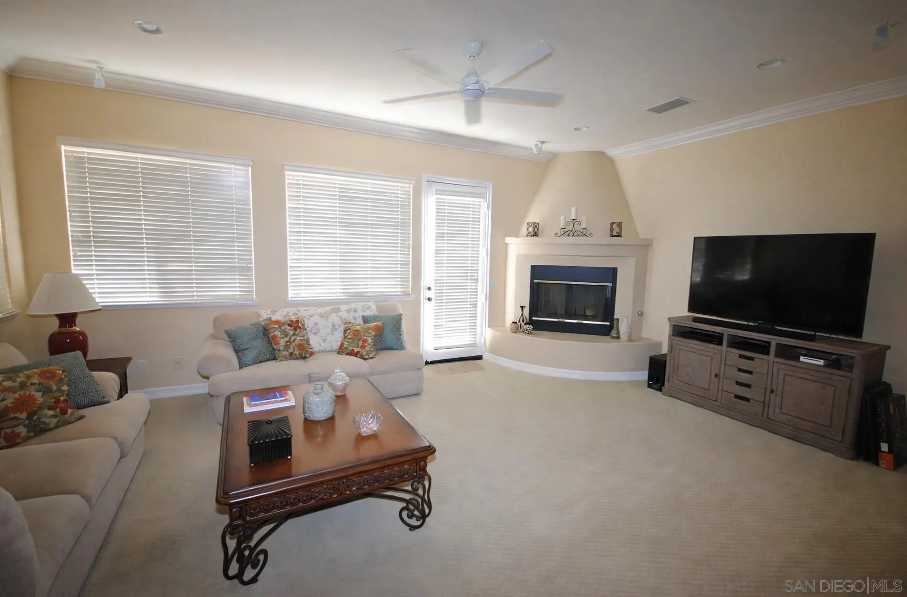 2891 Rancho Cortes, Carlsbad, CA 92009