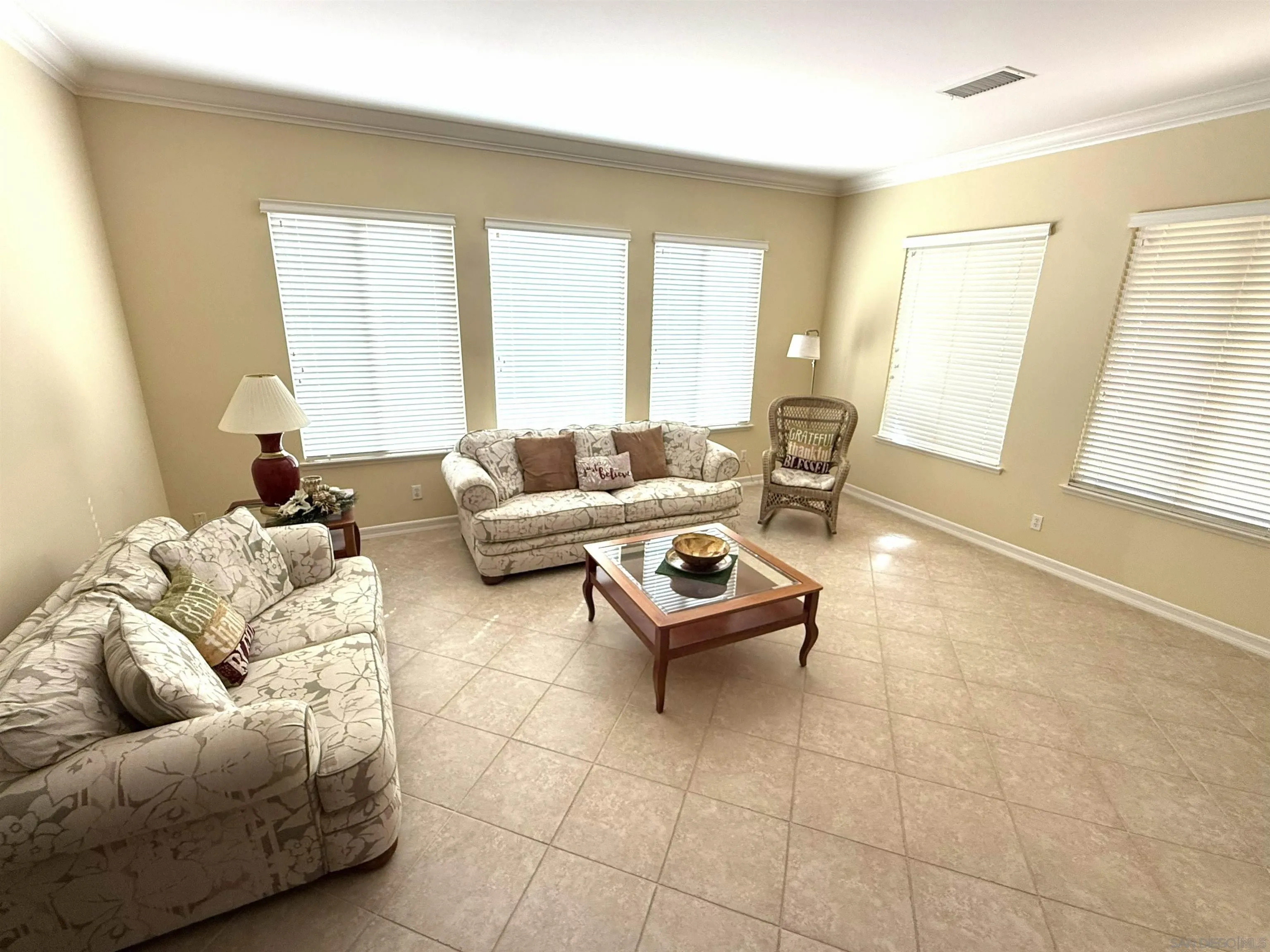 https://cdn.realtyfeed.com/cdn/127/260024581/a7bf95ceab1da7e921f11edf7e444150.webp