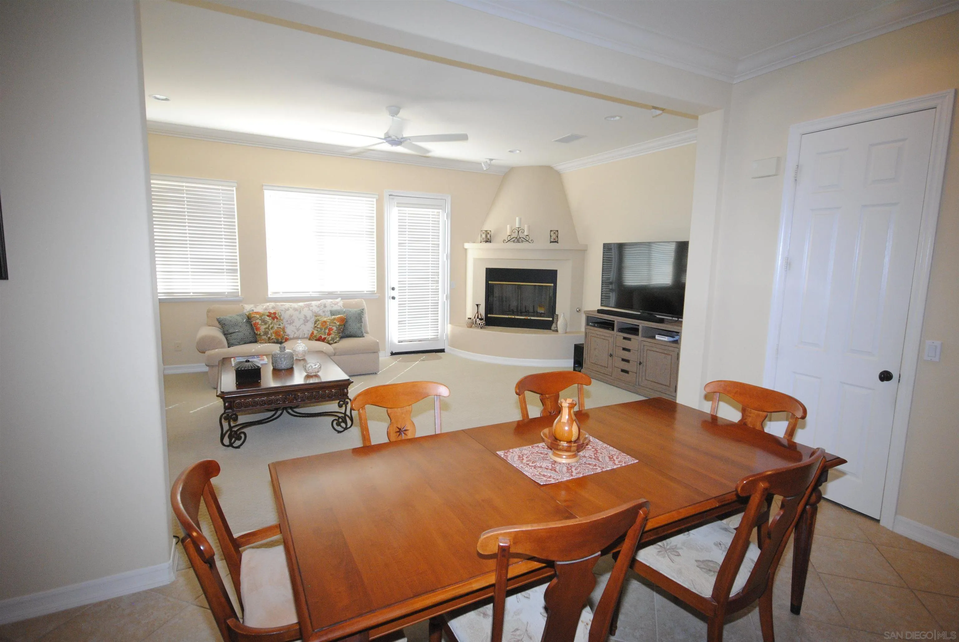 https://cdn.realtyfeed.com/cdn/127/260024581/f20985d64dc1ccf3fa5d575ca00d2b6d.webp