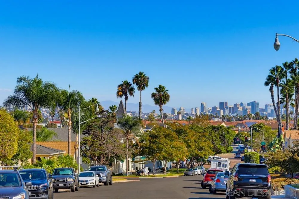 https://cdn.realtyfeed.com/cdn/127/260024582/3c7e87a910c6f00207e0f5a588a8434f.webp