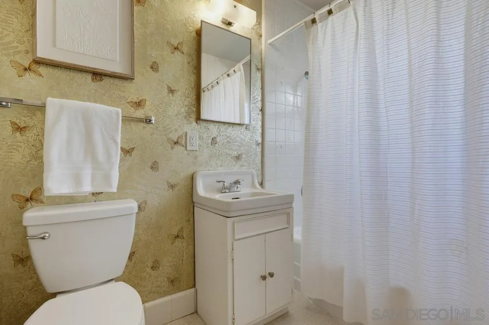 https://cdn.realtyfeed.com/cdn/127/260024582/40d407ef48a5a70c21ccab0c301bac62.webp