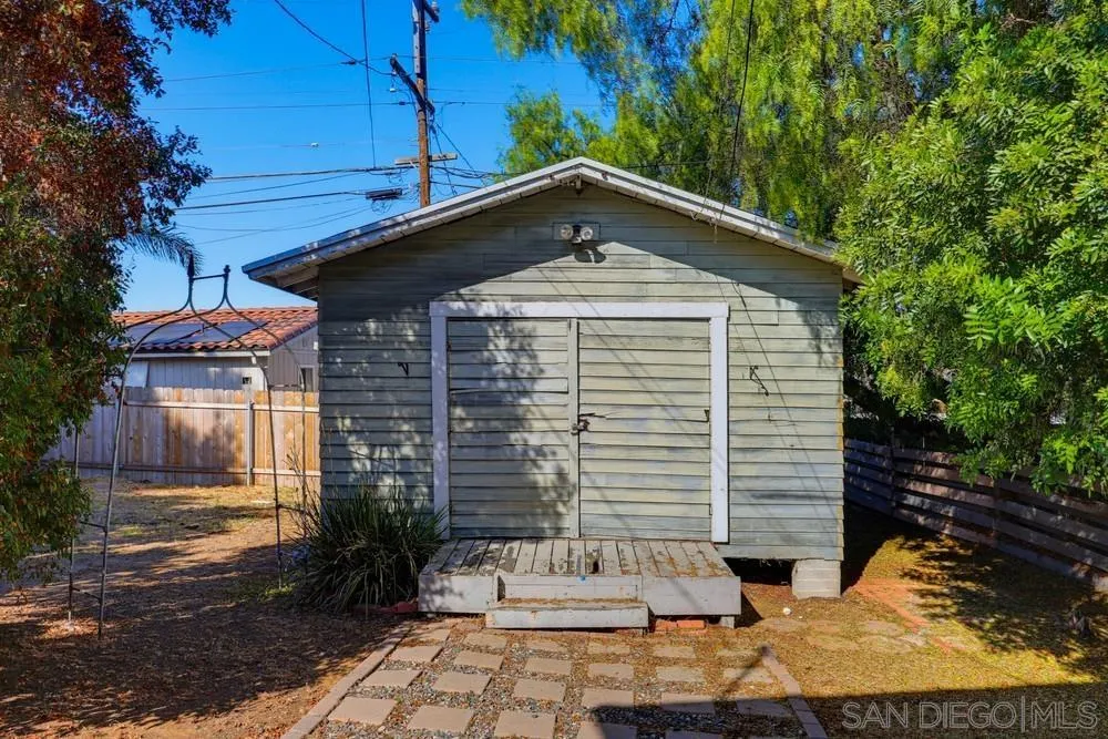 https://cdn.realtyfeed.com/cdn/127/260024582/64a323ae376de195904de1592e0c28fc.webp