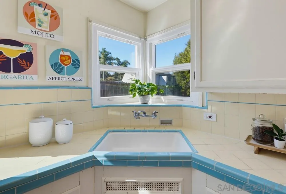 https://cdn.realtyfeed.com/cdn/127/260024582/b5fcc1587dbace87f98364f2e2b1c0bd.webp
