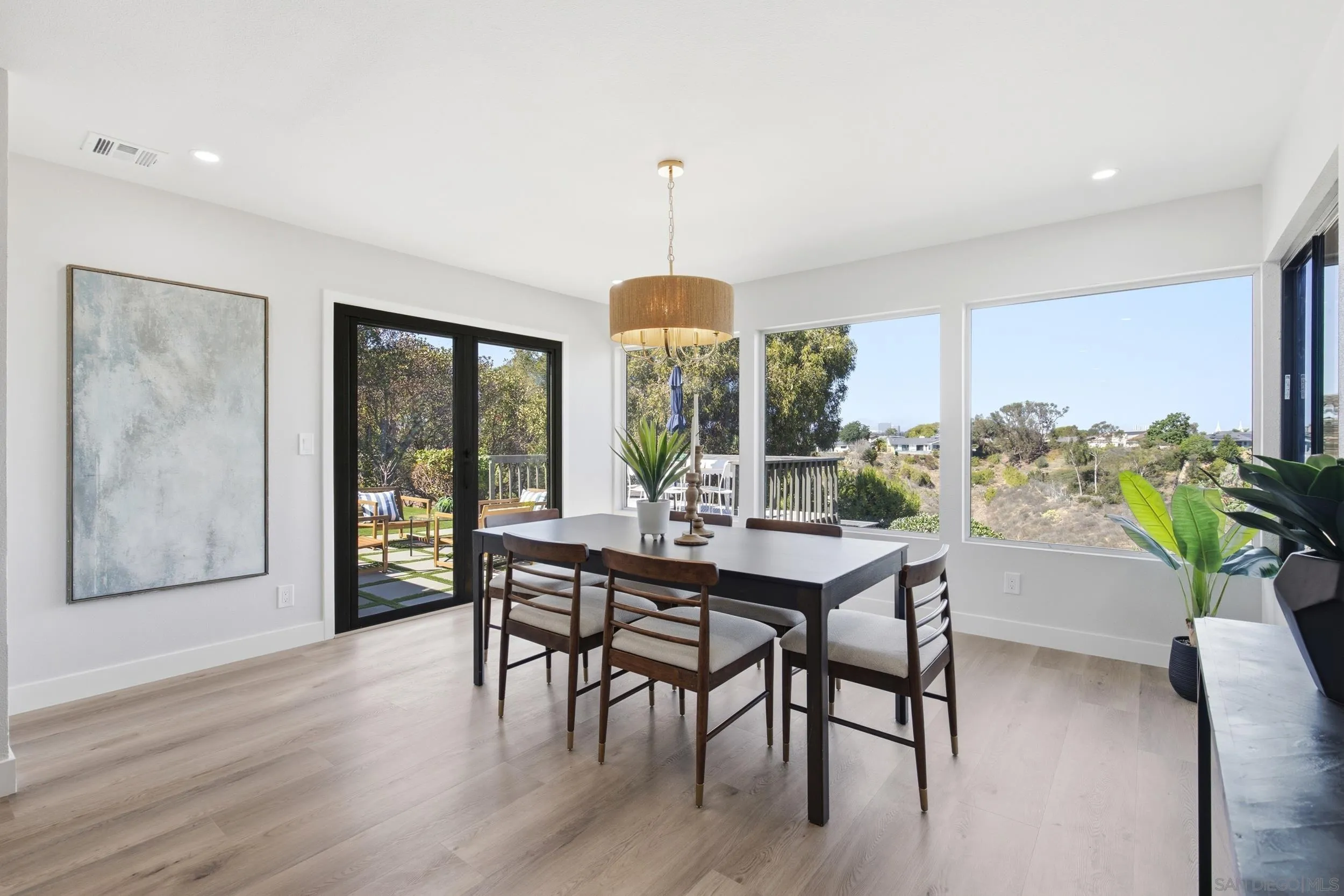 https://cdn.realtyfeed.com/cdn/127/260024585/e34639ab55dff268ea4b5df950a82e79.webp