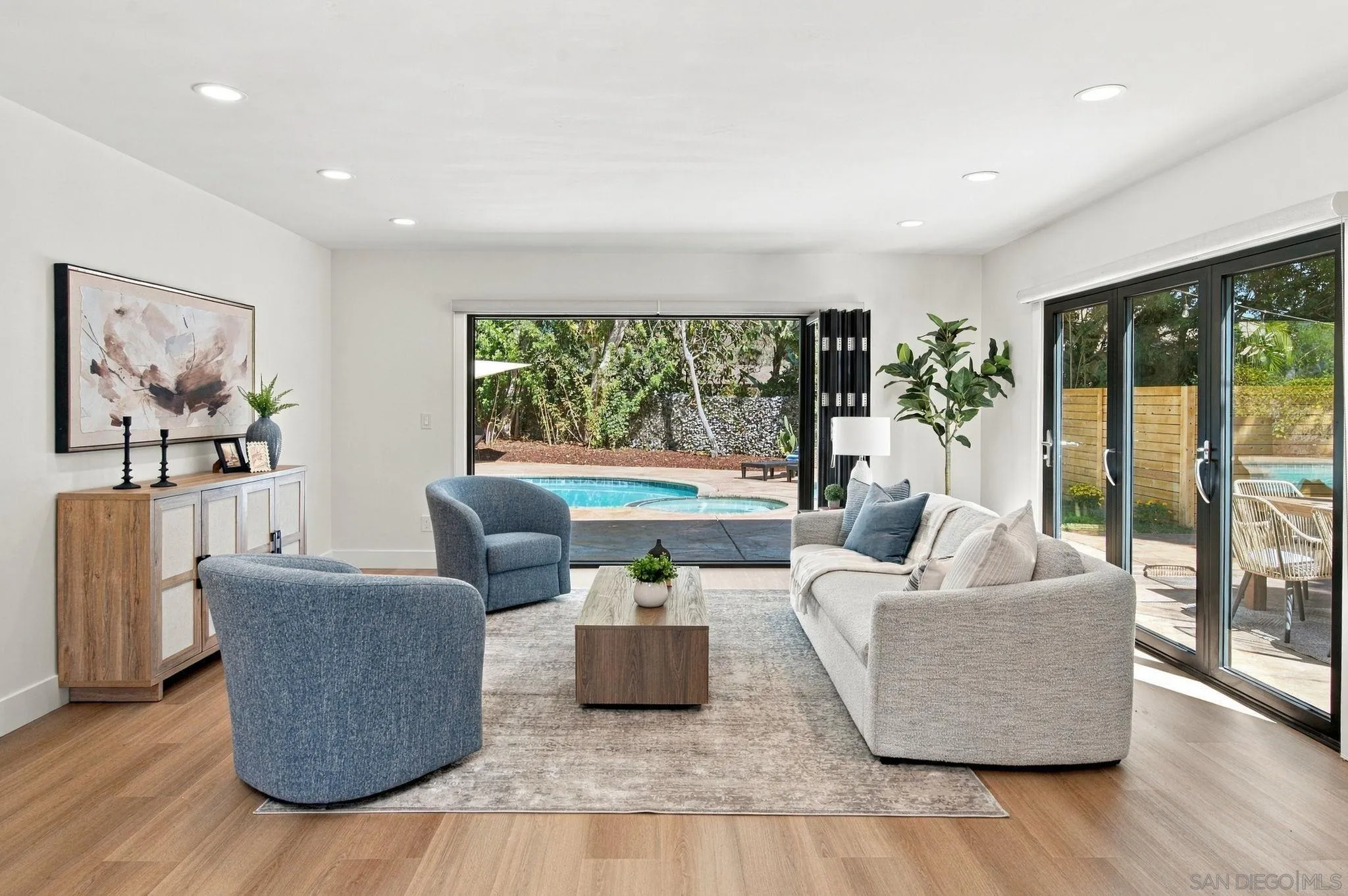 https://cdn.realtyfeed.com/cdn/127/260024602/649e9b4cd984471d38cb5de34c8e6cad.webp