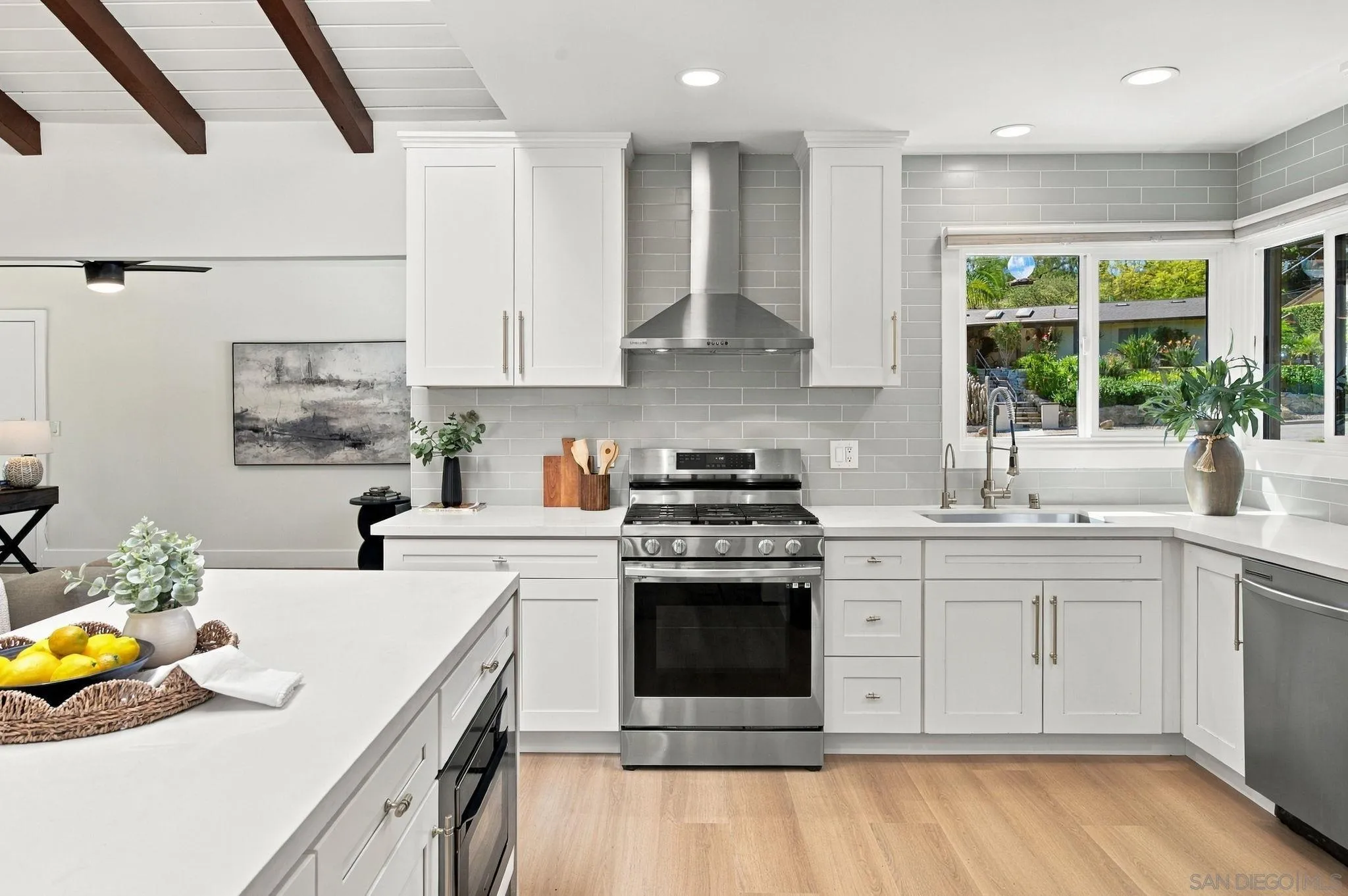 https://cdn.realtyfeed.com/cdn/127/260024602/d17a4a7105062229ee19a3335cb12229.webp