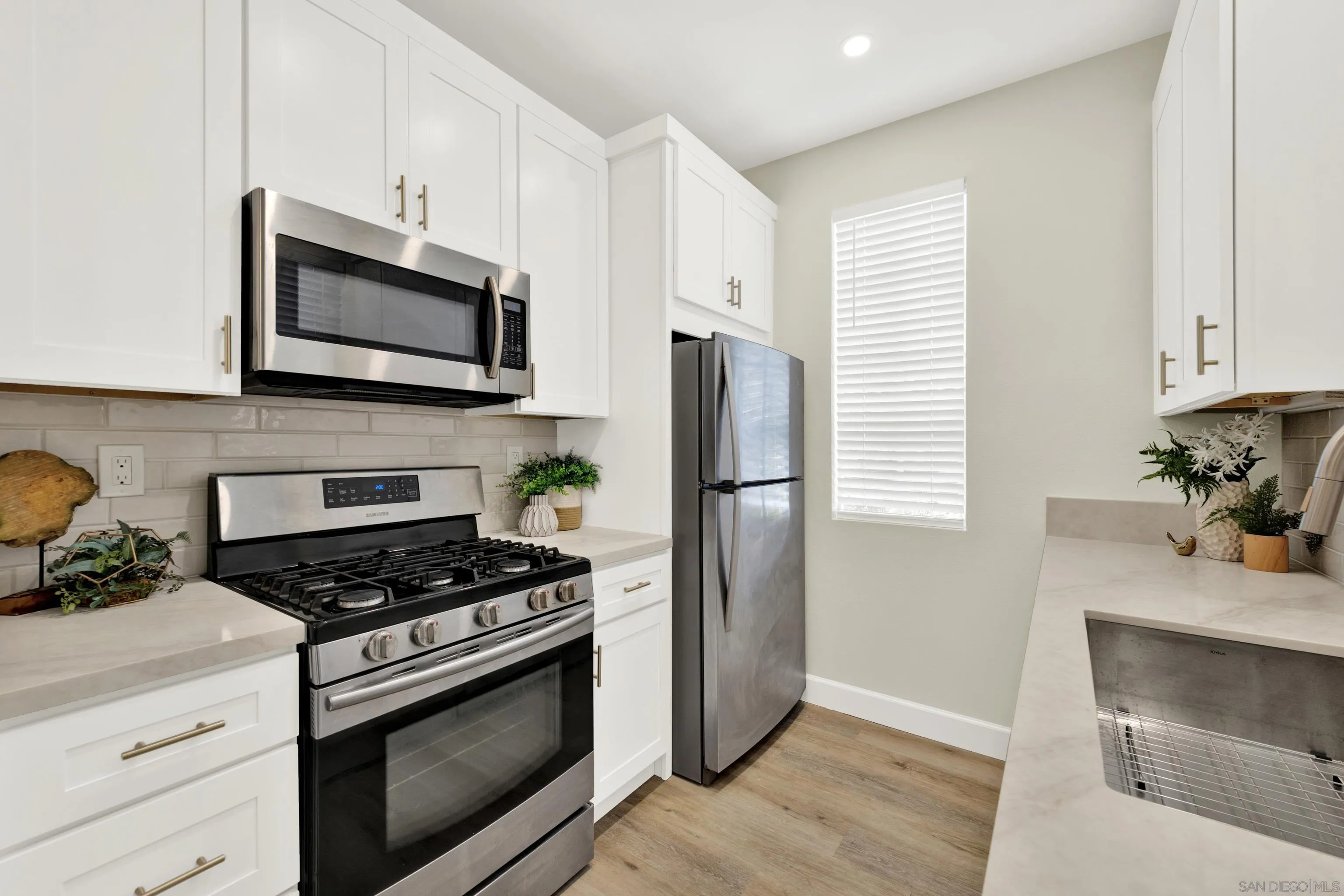 https://cdn.realtyfeed.com/cdn/127/260024604/35692391a3baa78d4d1768297d4c1bc7.webp