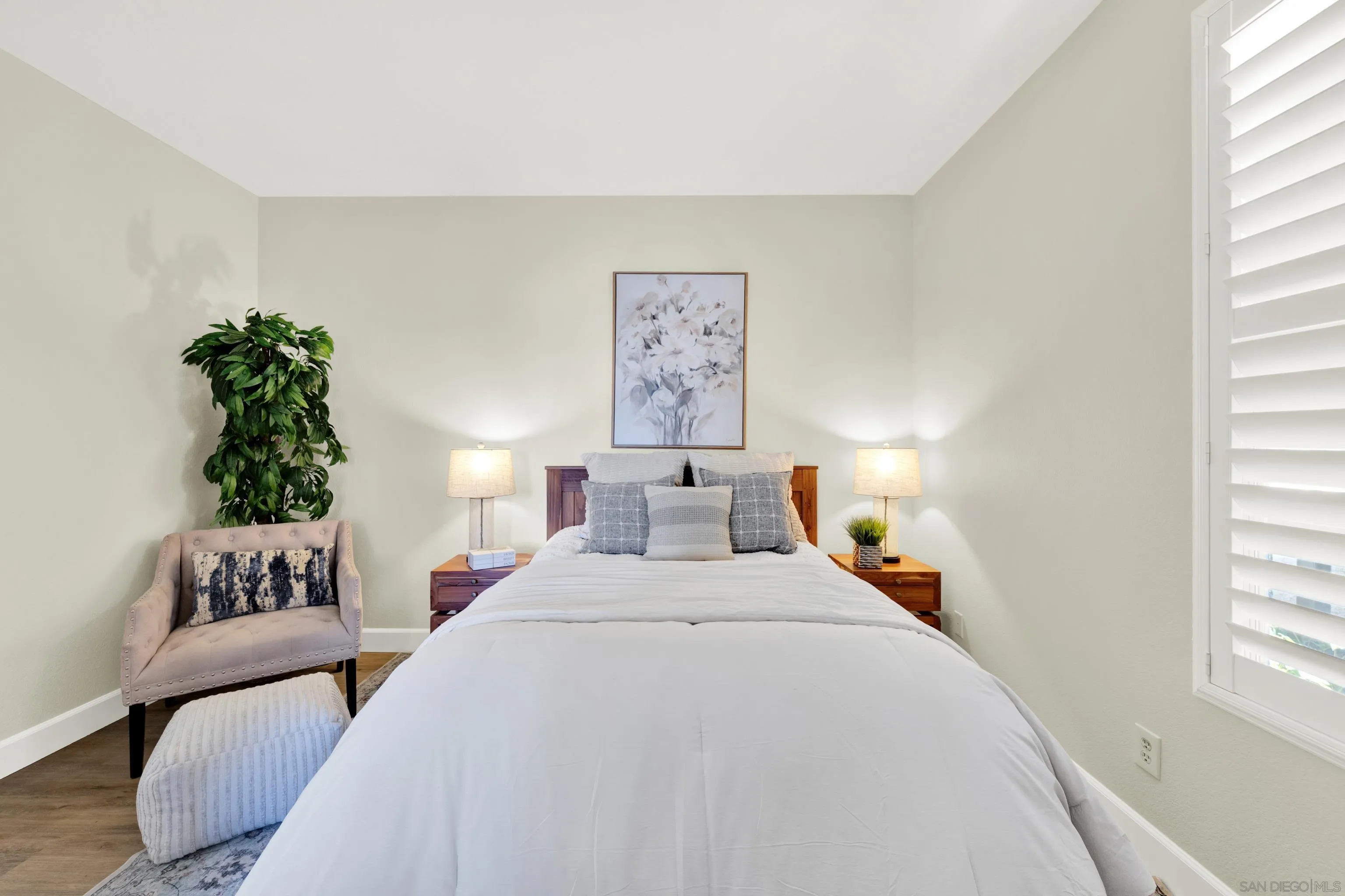https://cdn.realtyfeed.com/cdn/127/260024604/799e77e08c2e2a963c5bb68da398cf73.webp