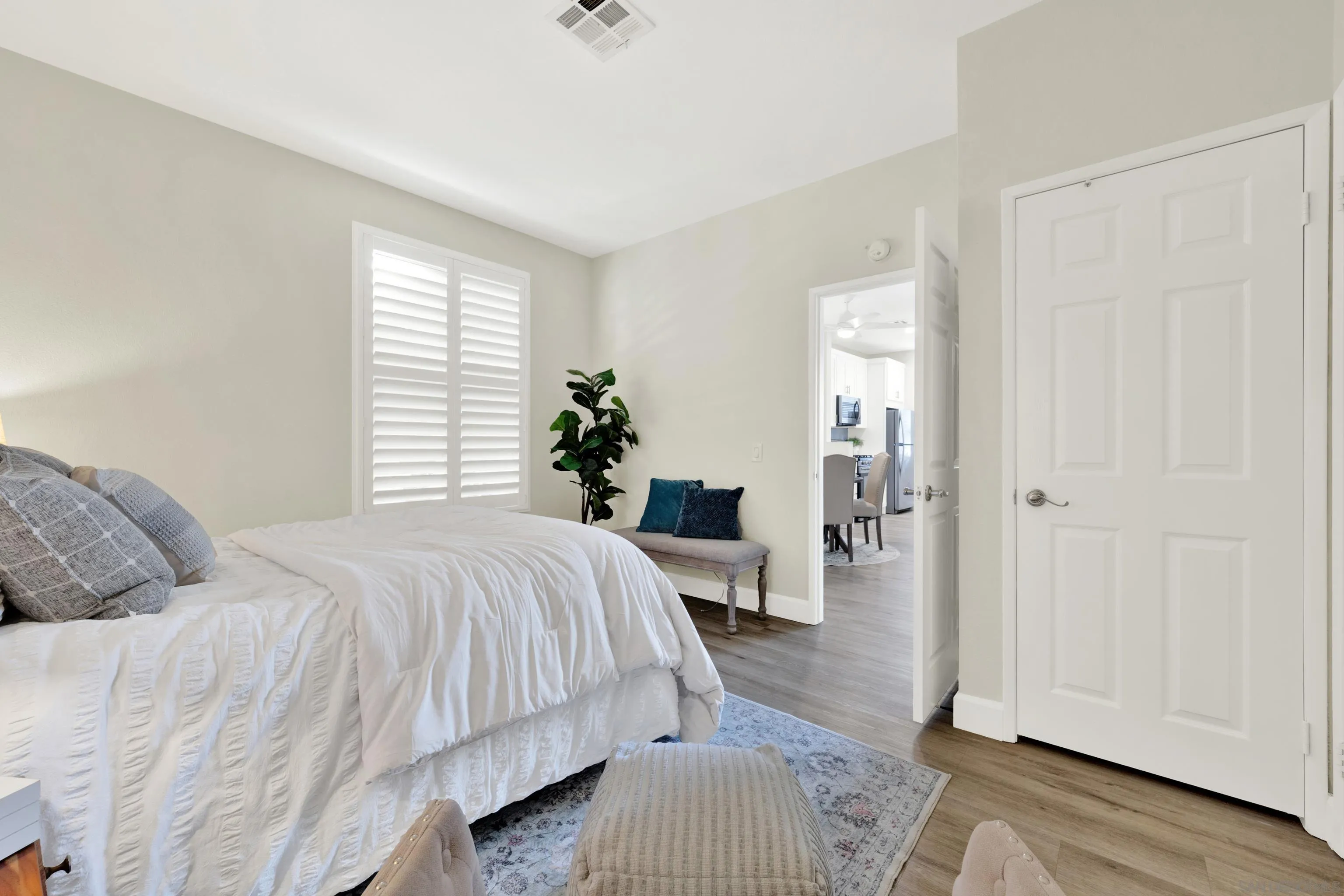 https://cdn.realtyfeed.com/cdn/127/260024604/9329f30029a15d9110fb24b8e0b222d8.webp