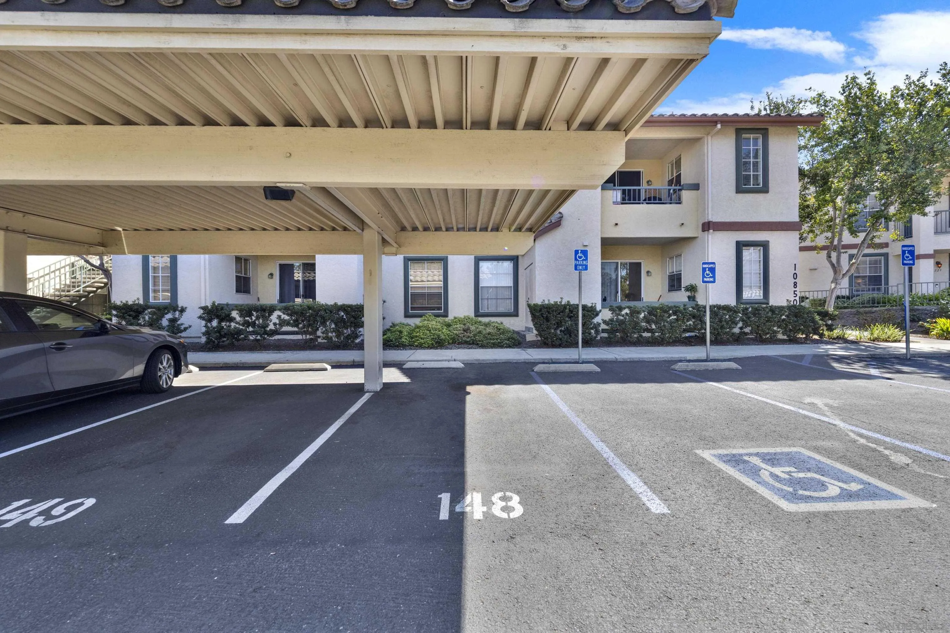 https://cdn.realtyfeed.com/cdn/127/260024604/ac33e2c4f0cb350248d496fcddfb5f23.webp