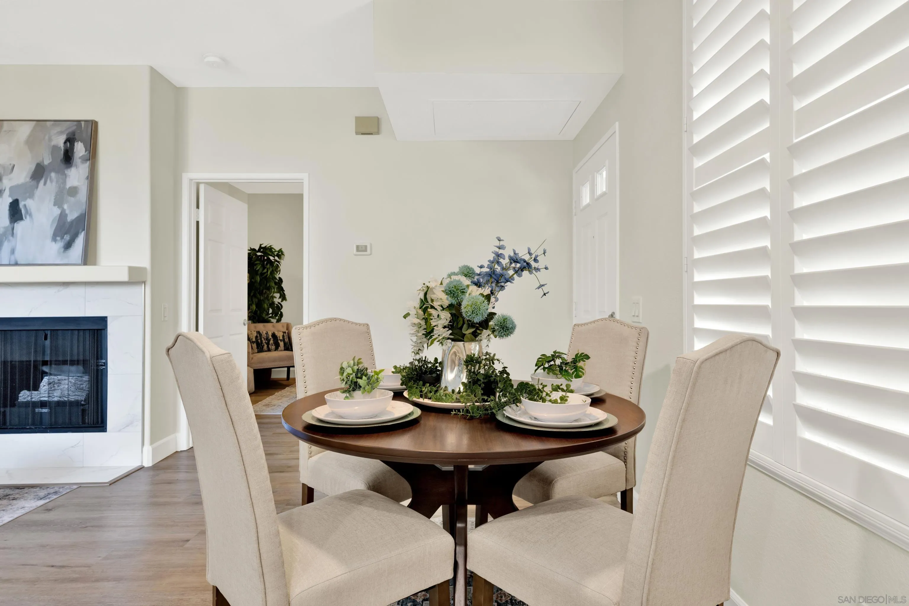https://cdn.realtyfeed.com/cdn/127/260024604/e55cf8e8c526ccdc71bab425fee55aae.webp