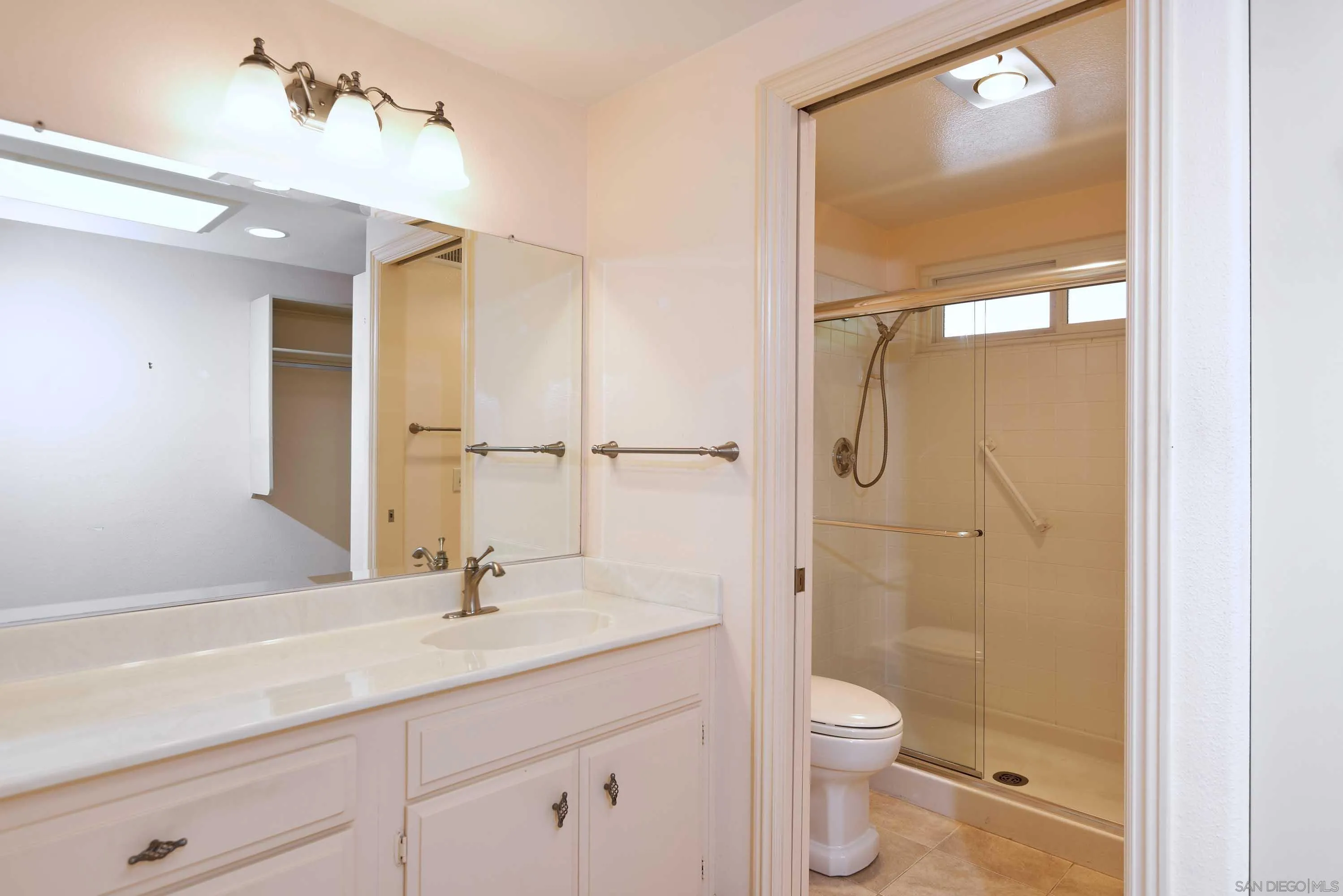 https://cdn.realtyfeed.com/cdn/127/260024607/3453f2f5fd01f63cb6e21c3e6cc6a8a8.webp
