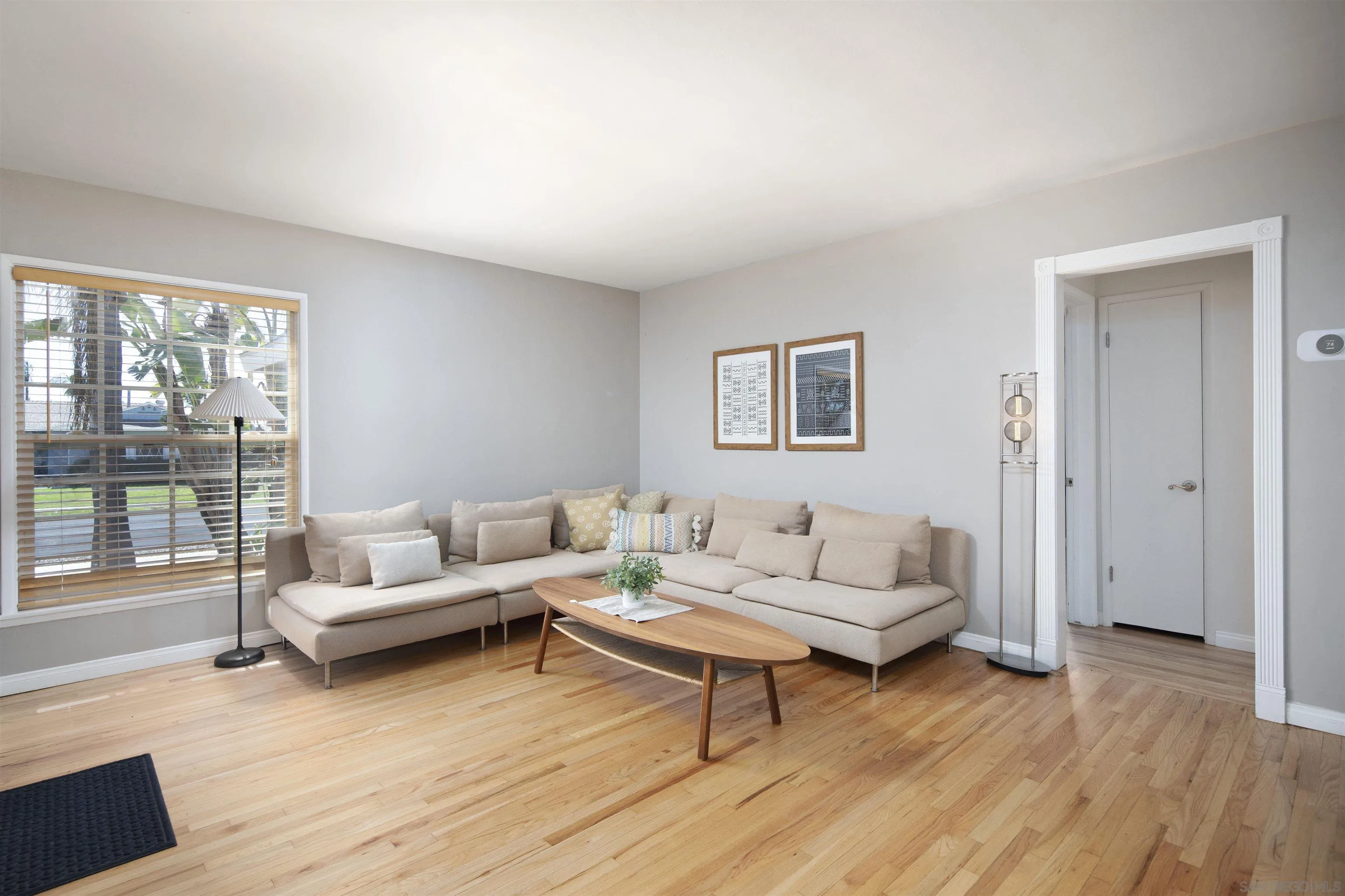 https://cdn.realtyfeed.com/cdn/127/260024608/877fdc5c984515d320f07fdb0dae9e9d.webp