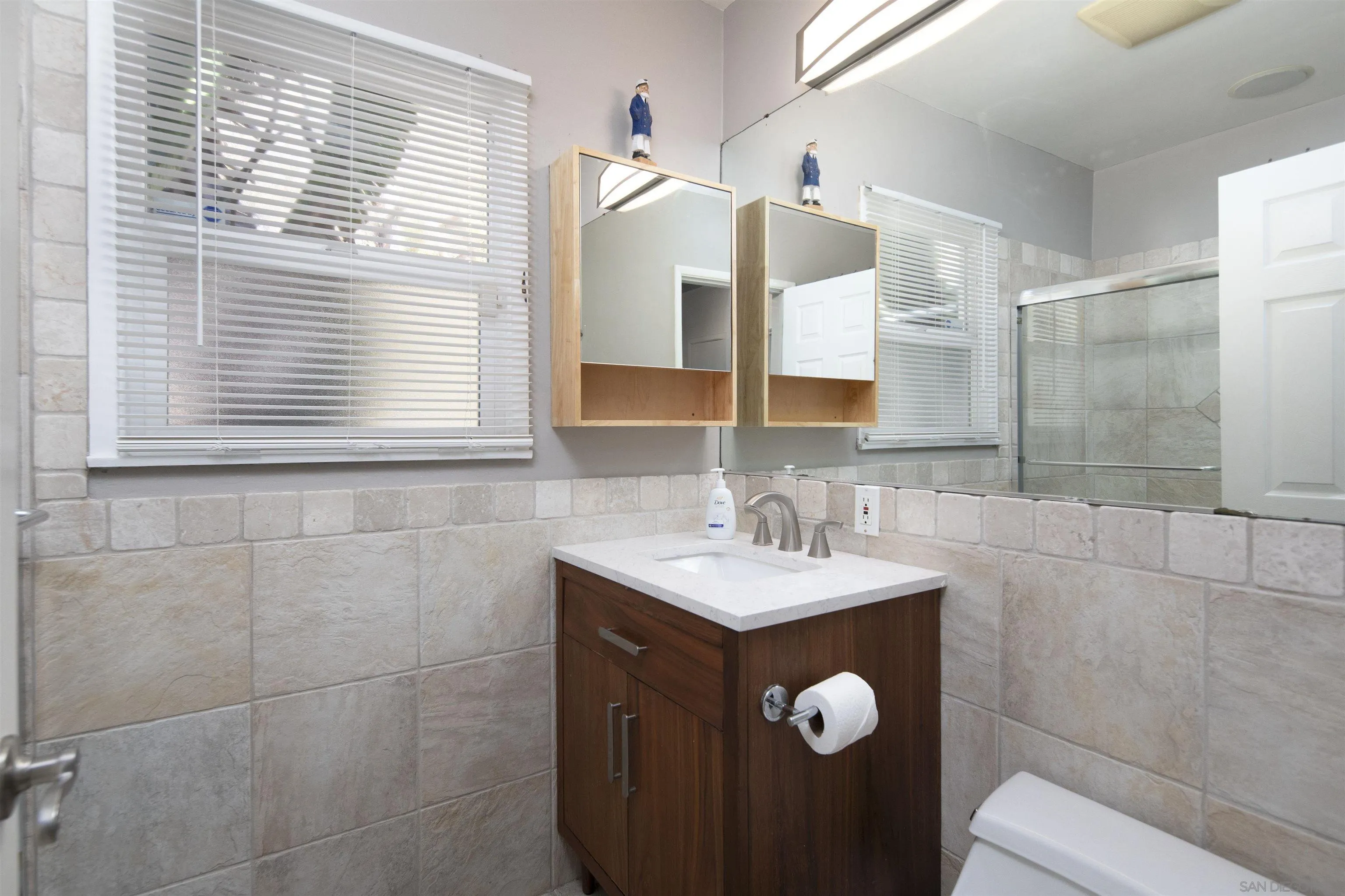 https://cdn.realtyfeed.com/cdn/127/260024608/93f2e7982010db763c078cf9067e5b5d.webp