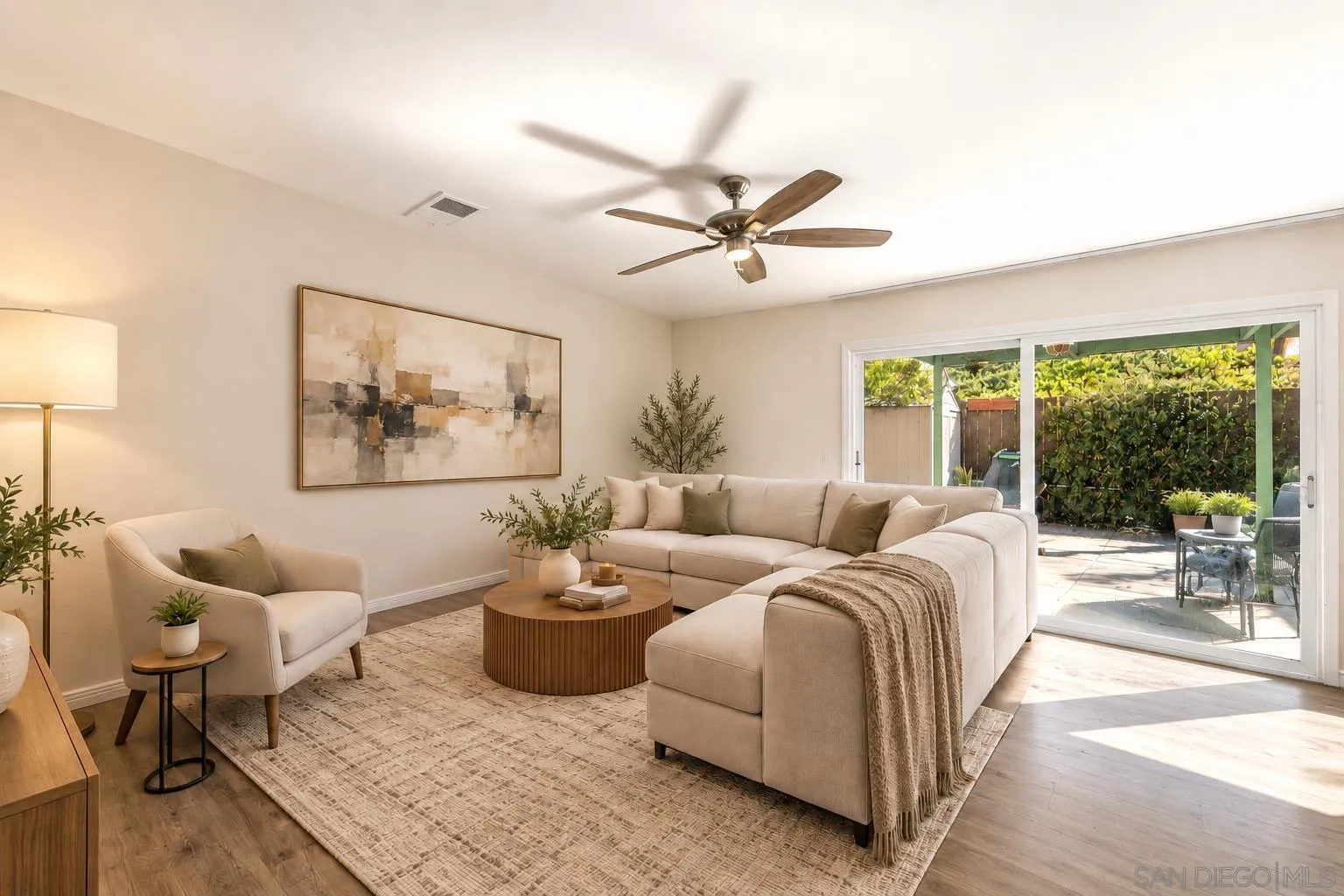 https://cdn.realtyfeed.com/cdn/127/260024610/f27e7f218d242c5ac38de241f87f7fdf.webp