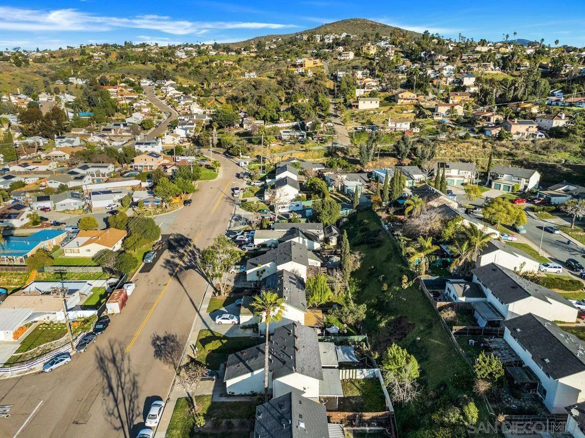 https://cdn.realtyfeed.com/cdn/127/260024610/faf4547c619cb5a4a471202e05fb4690.webp