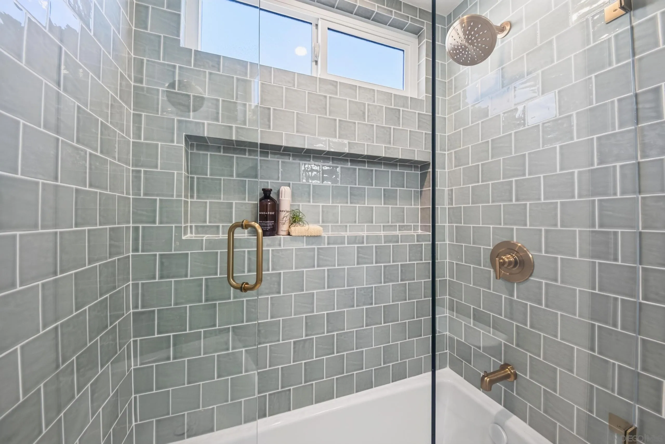 https://cdn.realtyfeed.com/cdn/127/260024617/121a7080fea1734d910591c9af137c8a.webp