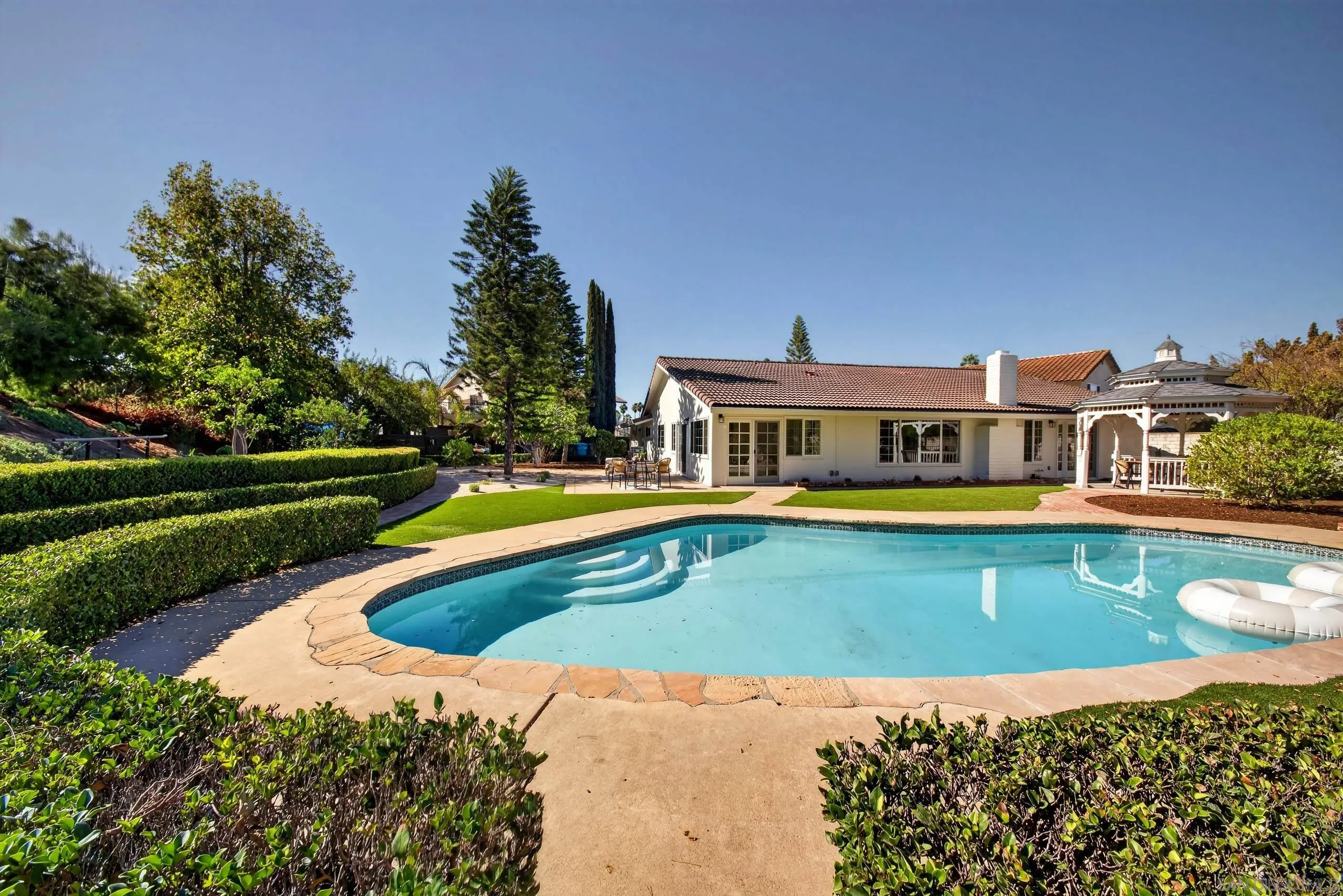 https://cdn.realtyfeed.com/cdn/127/260024617/9d9ac89484efb598904ac153b8f24057.webp