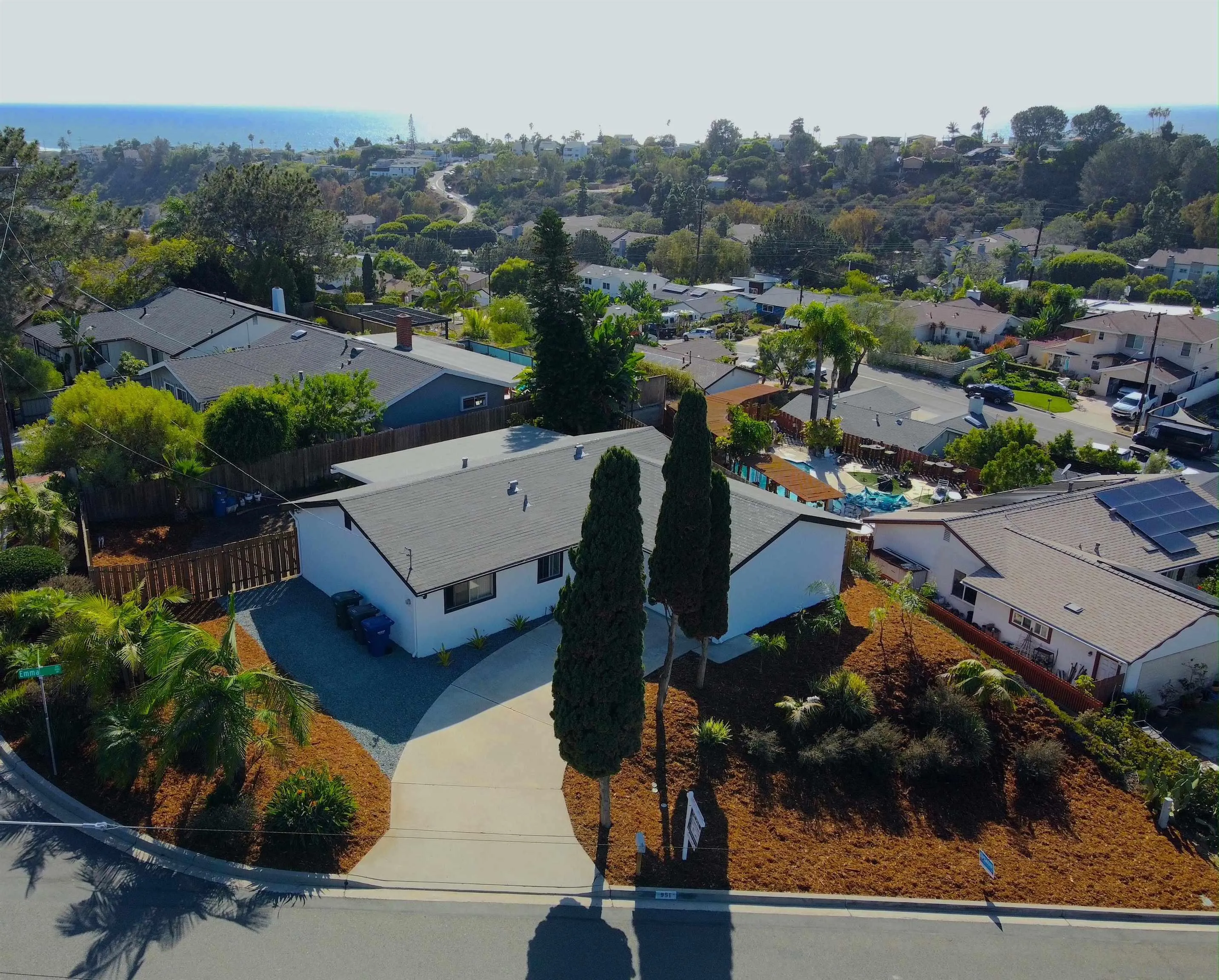 951 Emma, Cardiff by the Sea, CA 92007 - Photo 4 of 11, Cardiff By The Sea, CA