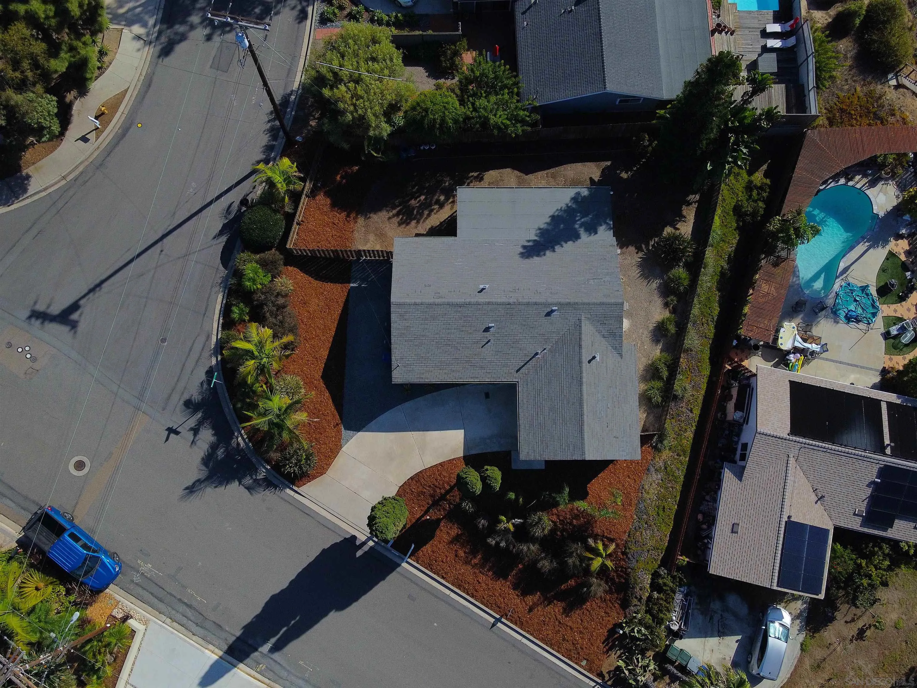 https://cdn.realtyfeed.com/cdn/127/260024623/dc446d1edd422947ec305d942f3c5d2e.webp