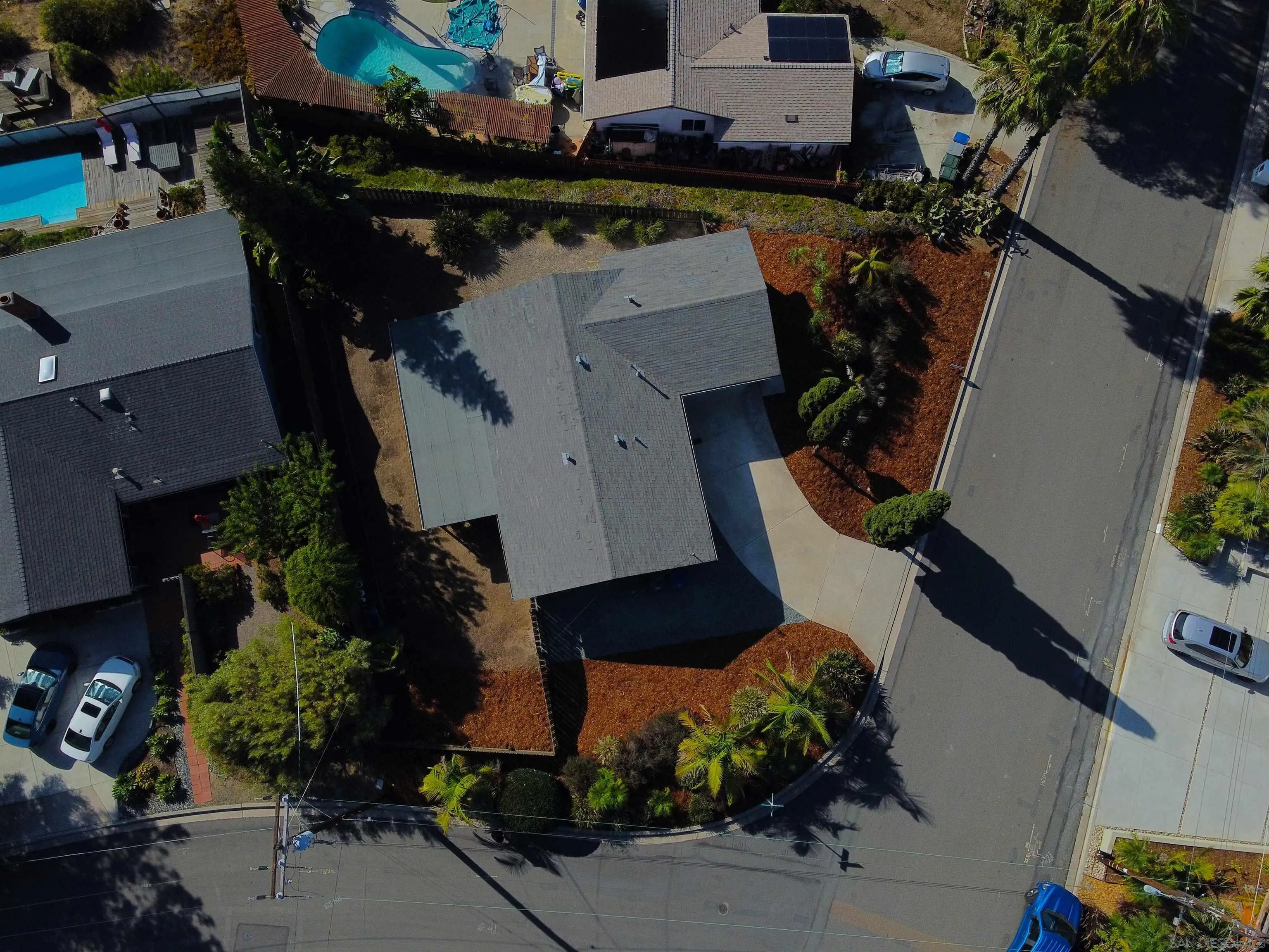 https://cdn.realtyfeed.com/cdn/127/260024623/ddca369c53764d7a1b2ea099bcda9f27.webp