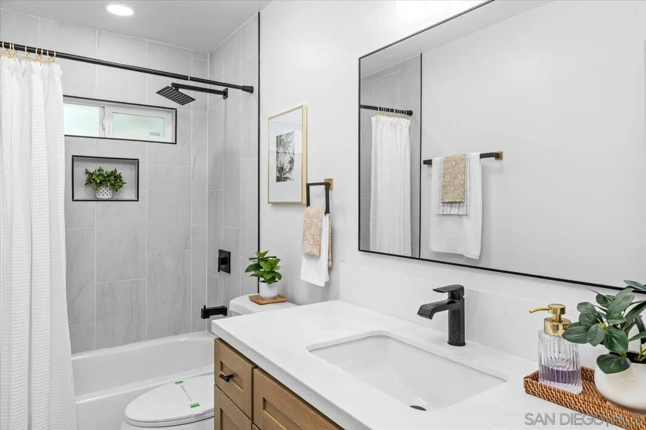 https://cdn.realtyfeed.com/cdn/127/260024629/d05cef44e1a04c5492ee96c130291f0c.webp