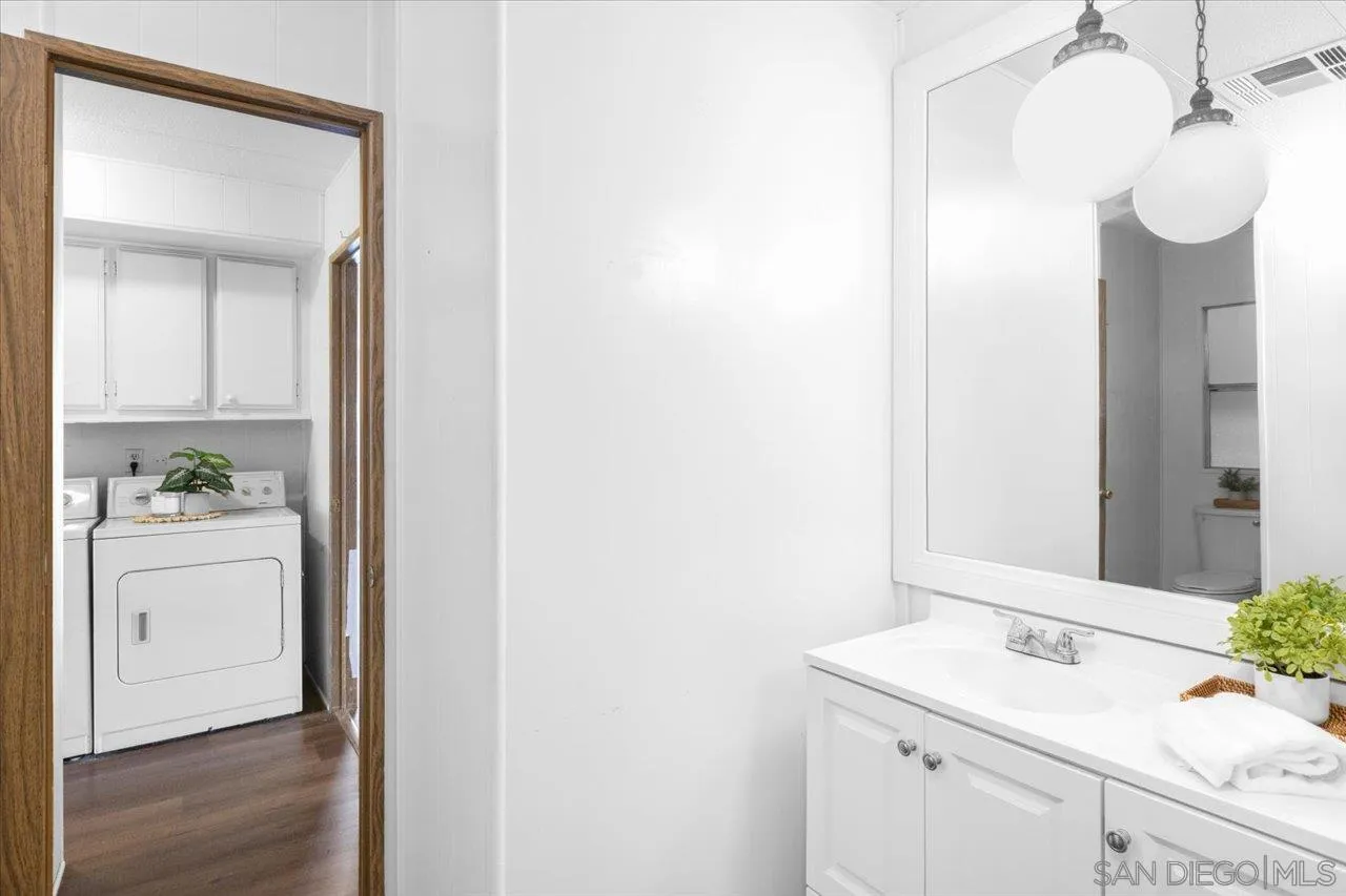 https://cdn.realtyfeed.com/cdn/127/260024630/0ac89bea29d53becff0f63cb795b58ce.webp