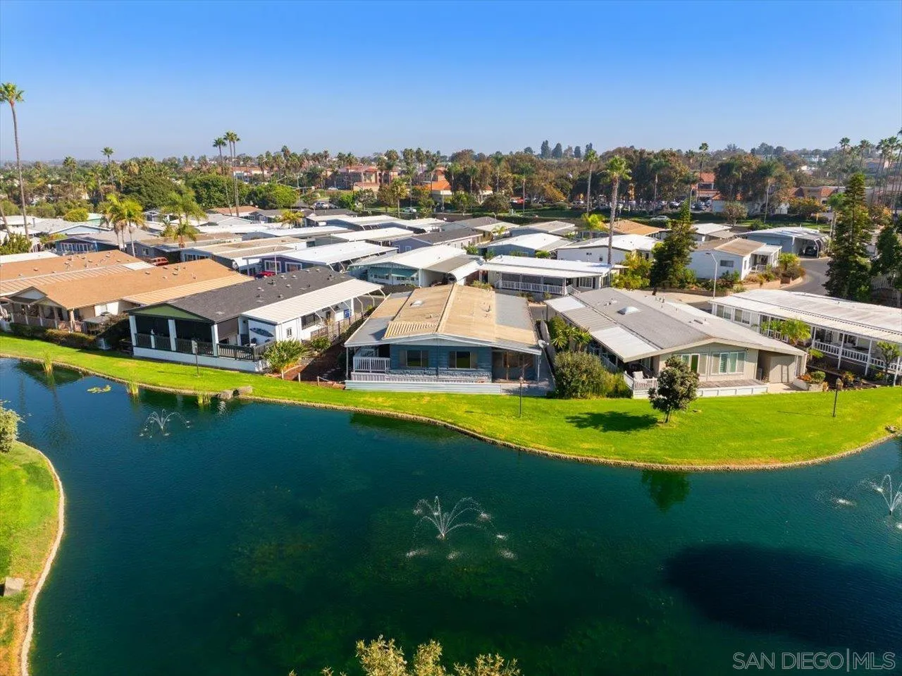 https://cdn.realtyfeed.com/cdn/127/260024630/a72c32e598c03587eed3014c95ea998b.webp