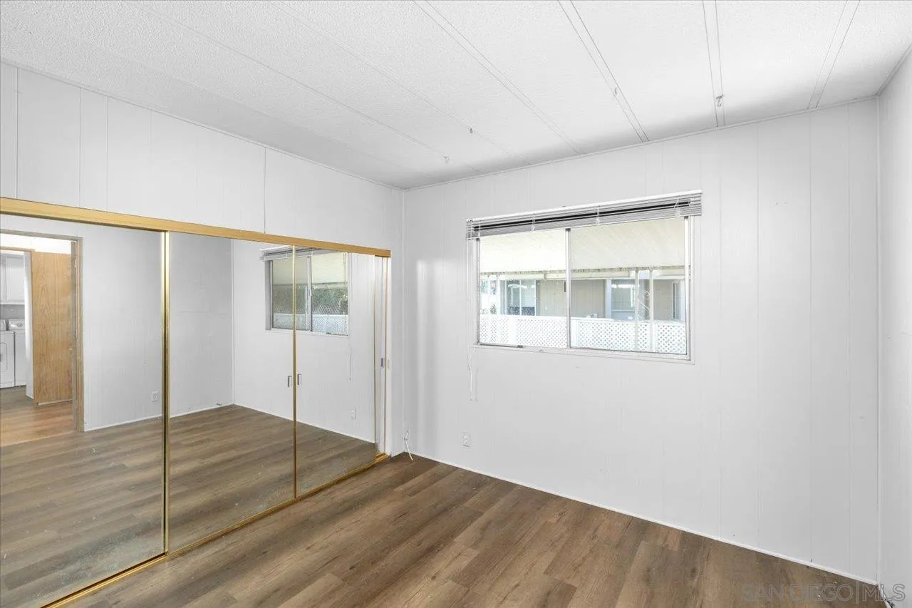 https://cdn.realtyfeed.com/cdn/127/260024630/cb20c9d3e4e2e1e6af2fa945eeebdae3.webp