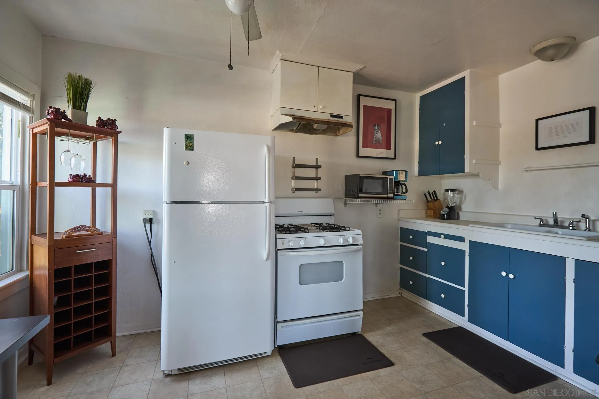 1968 Pacific Beach Dr, San Diego, CA 92109, photo 9