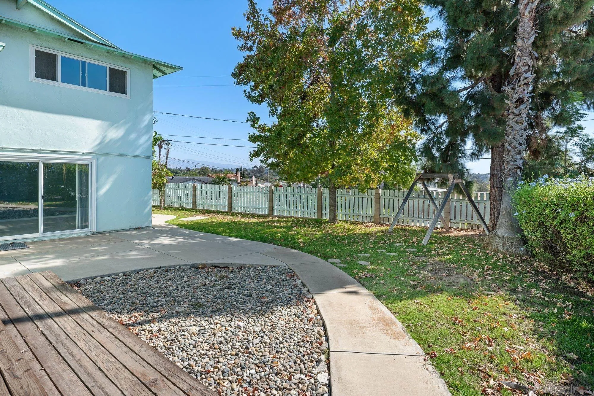 6010 Chadwick Ave, San Diego, CA 92139 Outside of downstairs bonus room window.