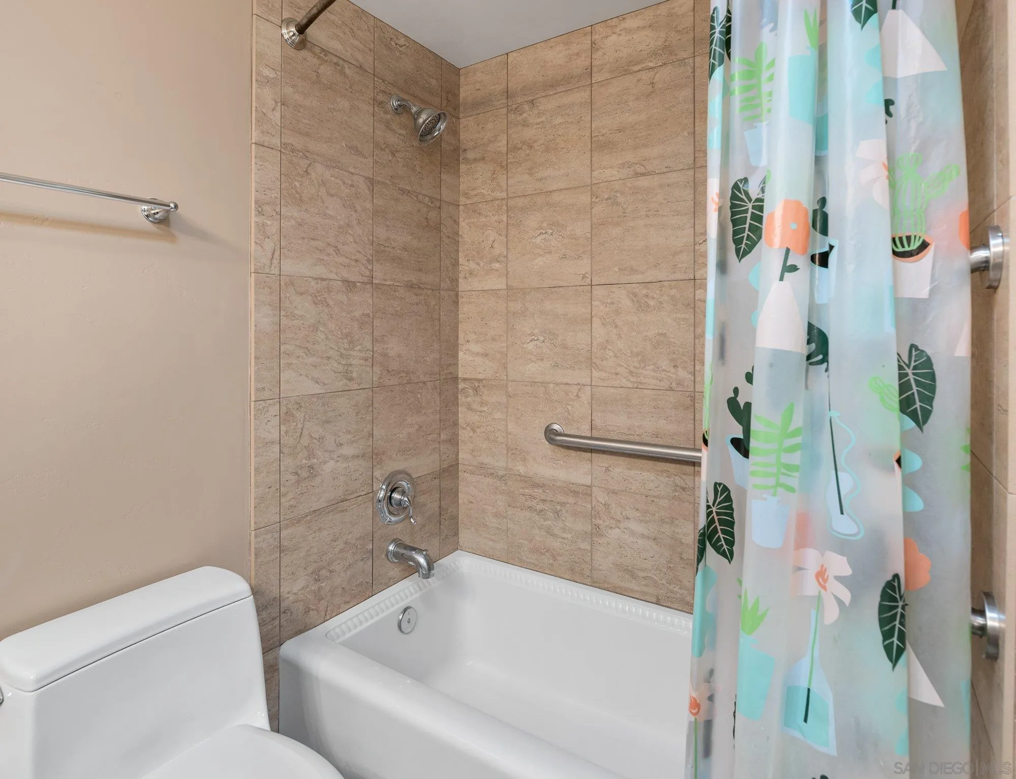 6010 Chadwick Ave, San Diego, CA 92139 Upstairs bathroom tub/shower.