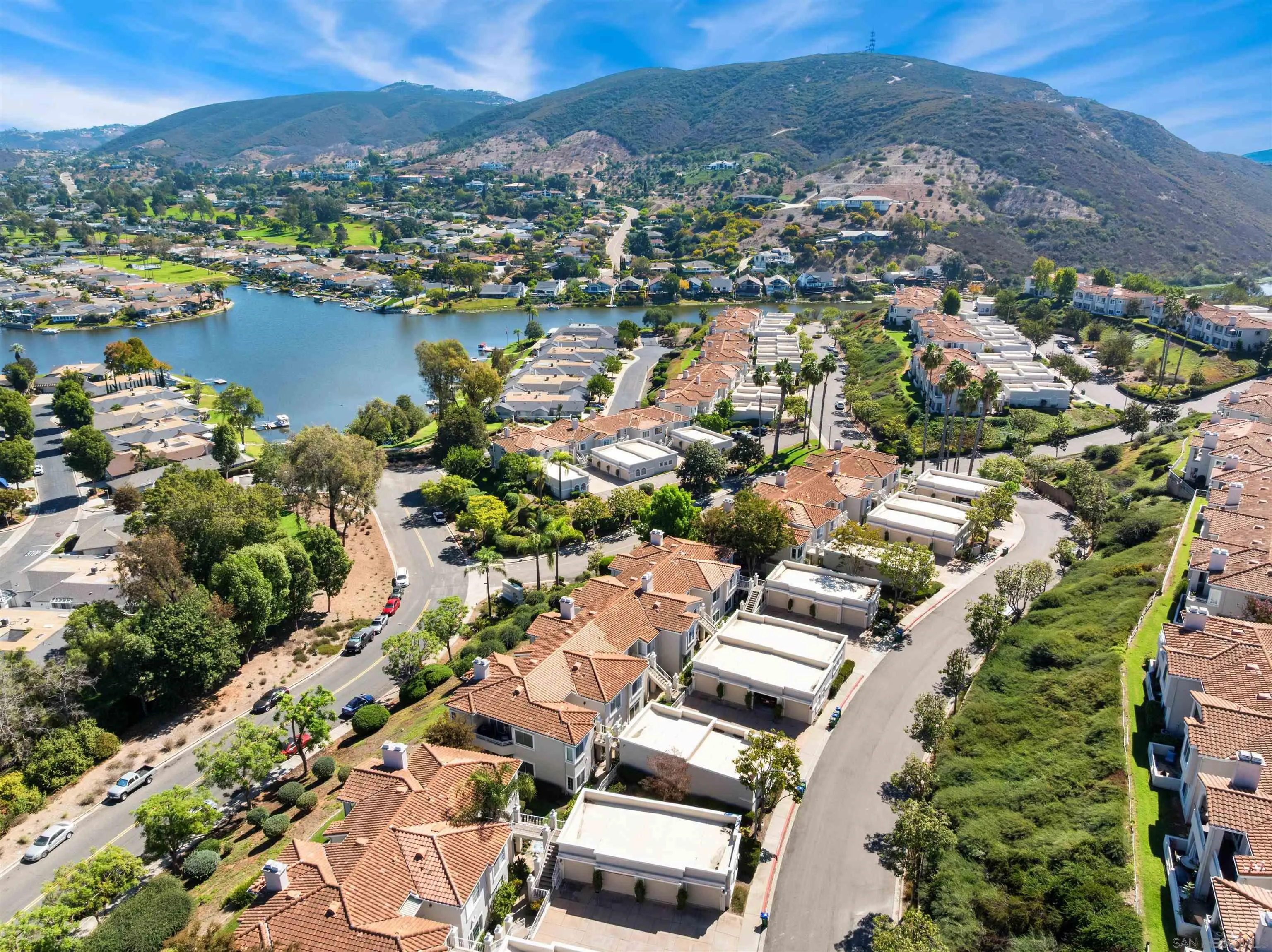 https://cdn.realtyfeed.com/cdn/127/260024638/0f0daceddfe0b09c4c10128220de0514.webp