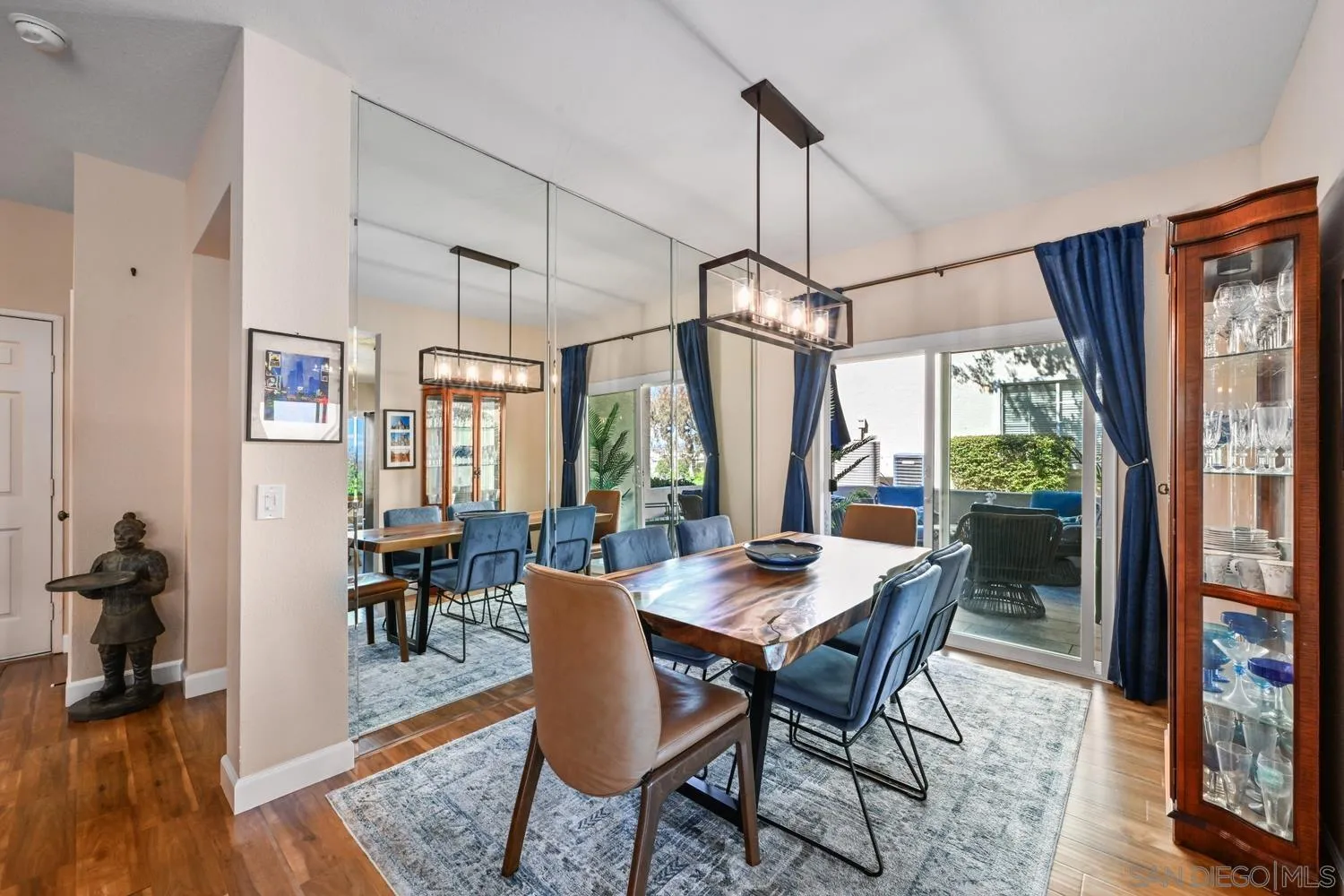 1646 Via Caminar, San Marcos, CA 92078 1646 Via Caminar, San Marcos, CA 92078