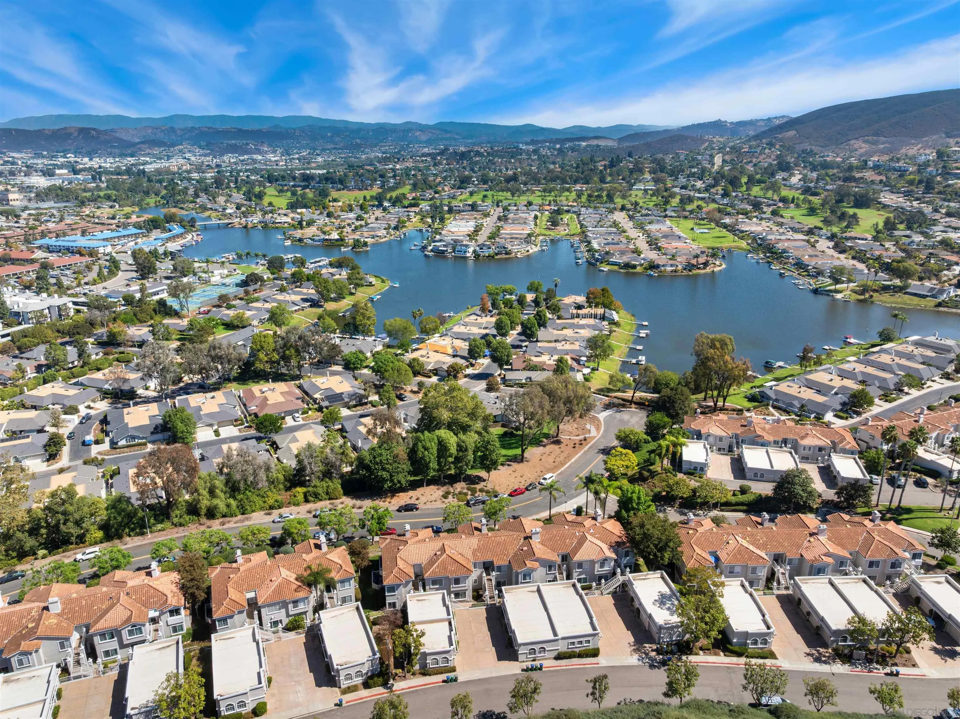 https://cdn.realtyfeed.com/cdn/127/260024638/1bbd20bc0bbd4add5d2203cdc9aadabe.webp