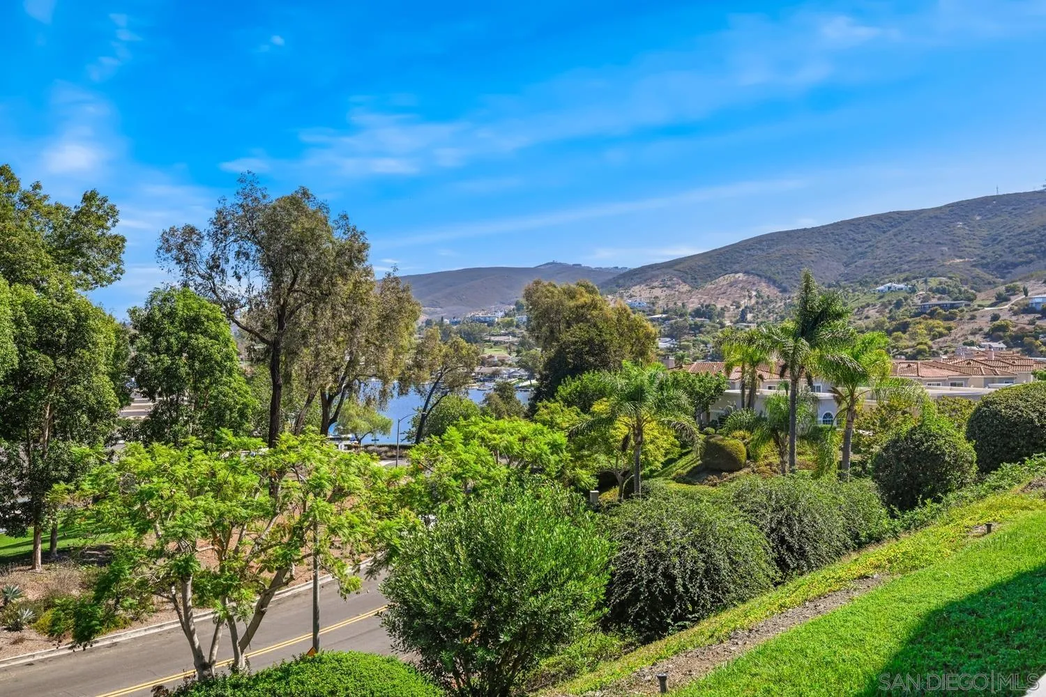 https://cdn.realtyfeed.com/cdn/127/260024638/3214444de77559812817523b09d6bf94.webp