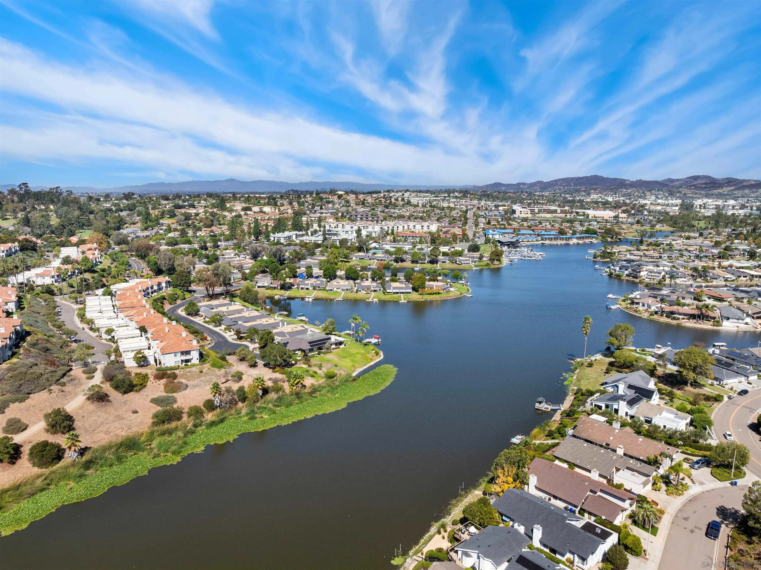 1646 Via Caminar, San Marcos, CA 92078 1646 Via Caminar, San Marcos, CA 92078