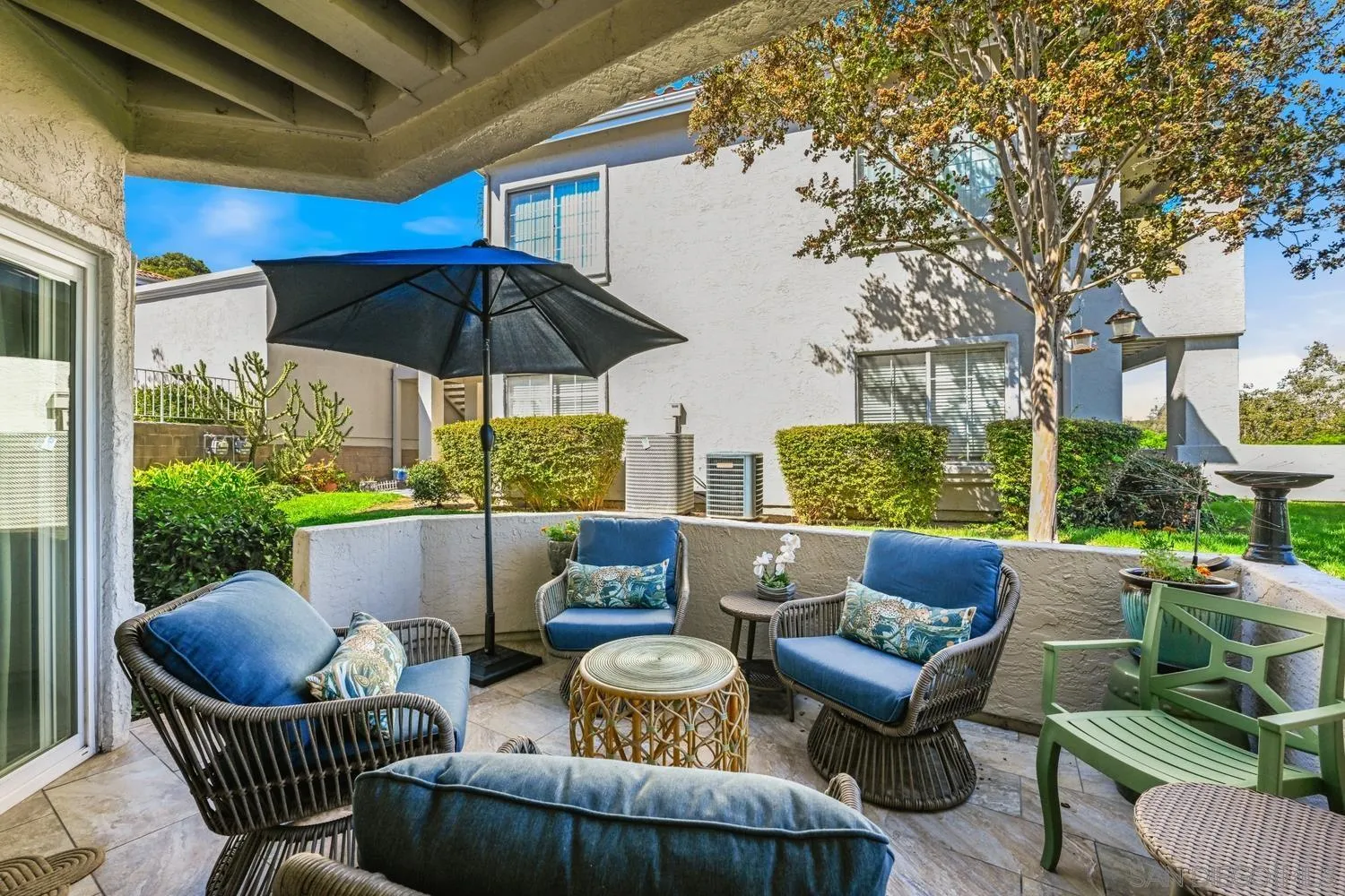 1646 Via Caminar, San Marcos, CA 92078 1646 Via Caminar, San Marcos, CA 92078