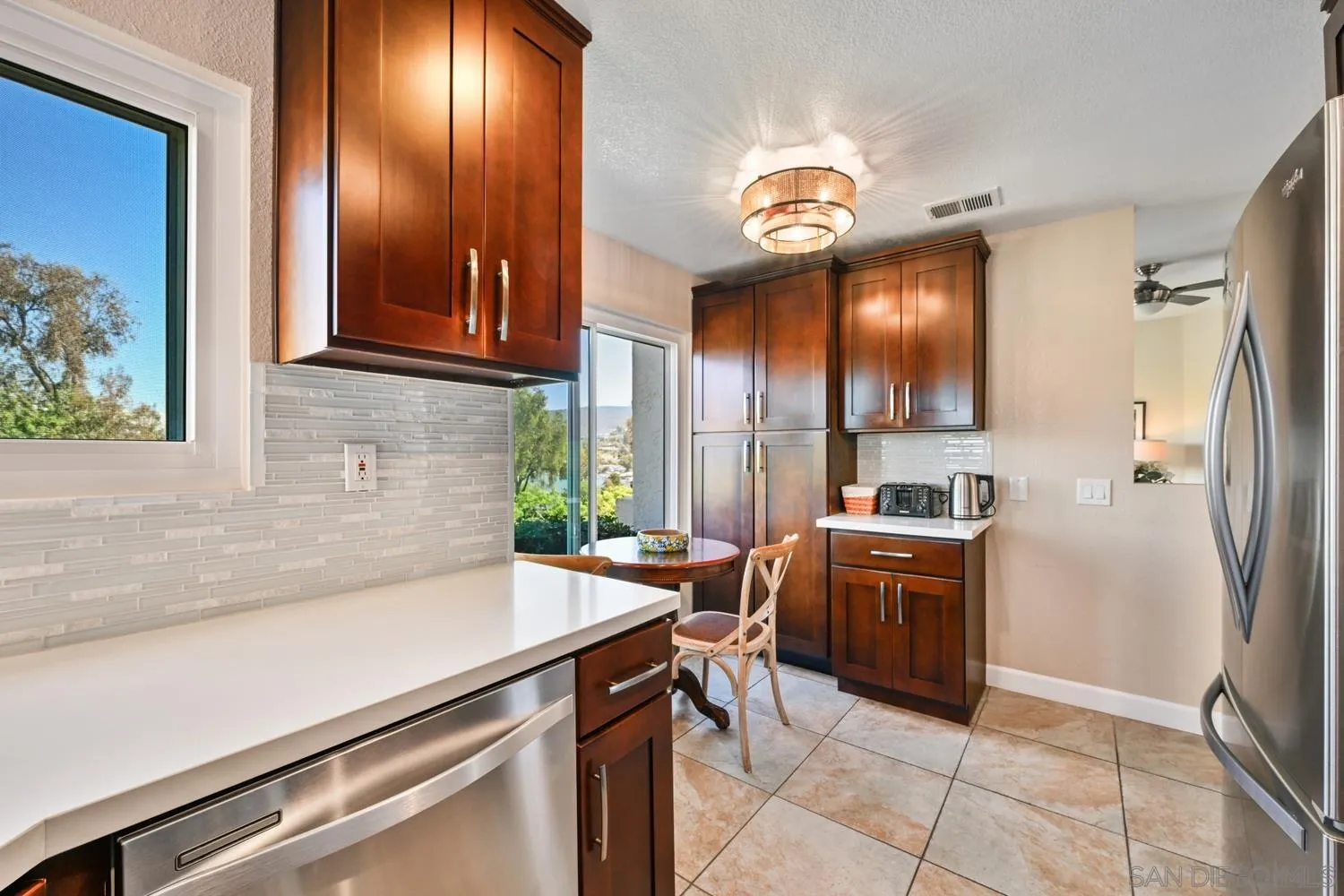 https://cdn.realtyfeed.com/cdn/127/260024638/bc030ae63360f5ccc496ff9669210016.webp