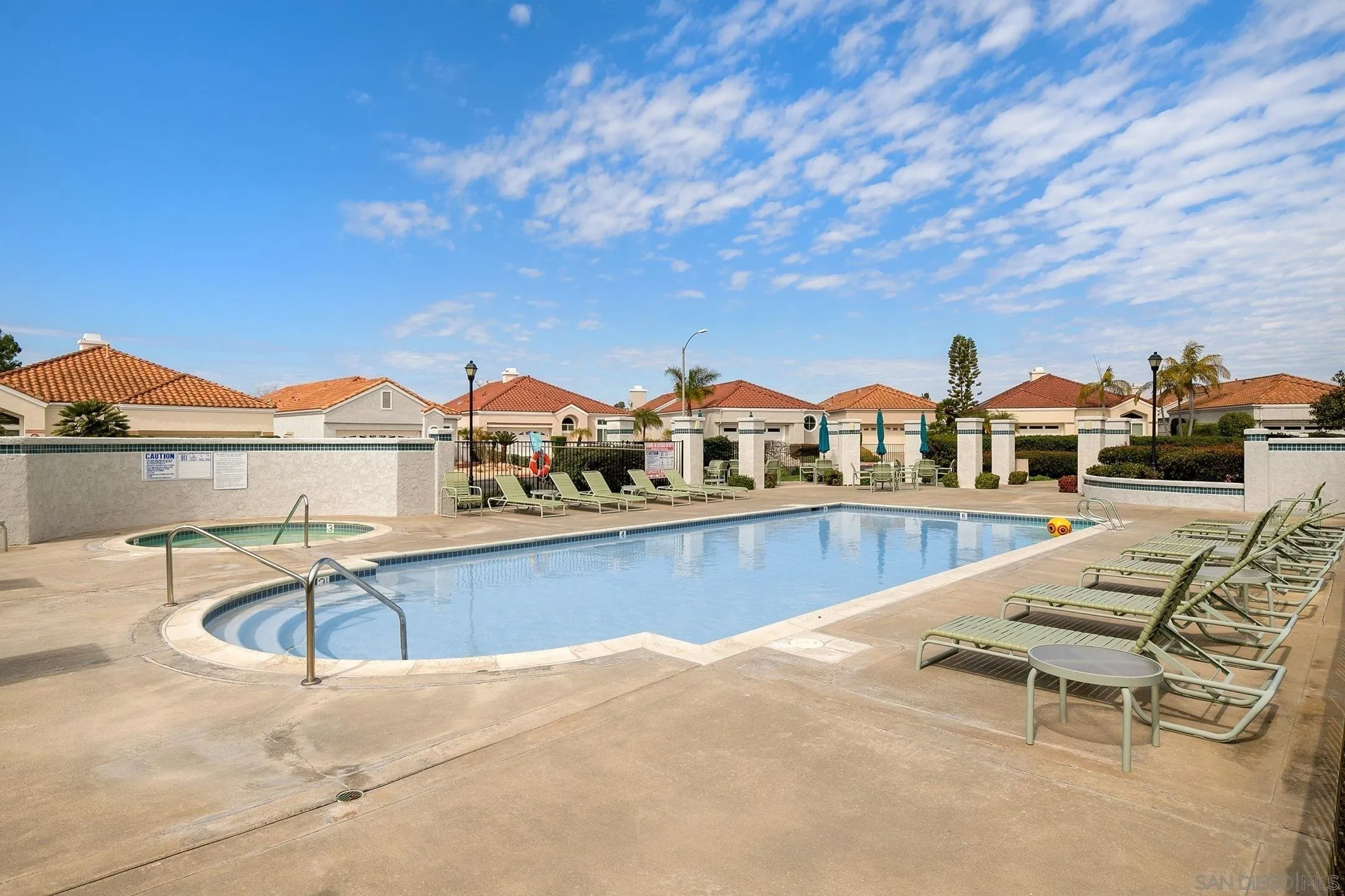 1646 Via Caminar, San Marcos, CA 92078