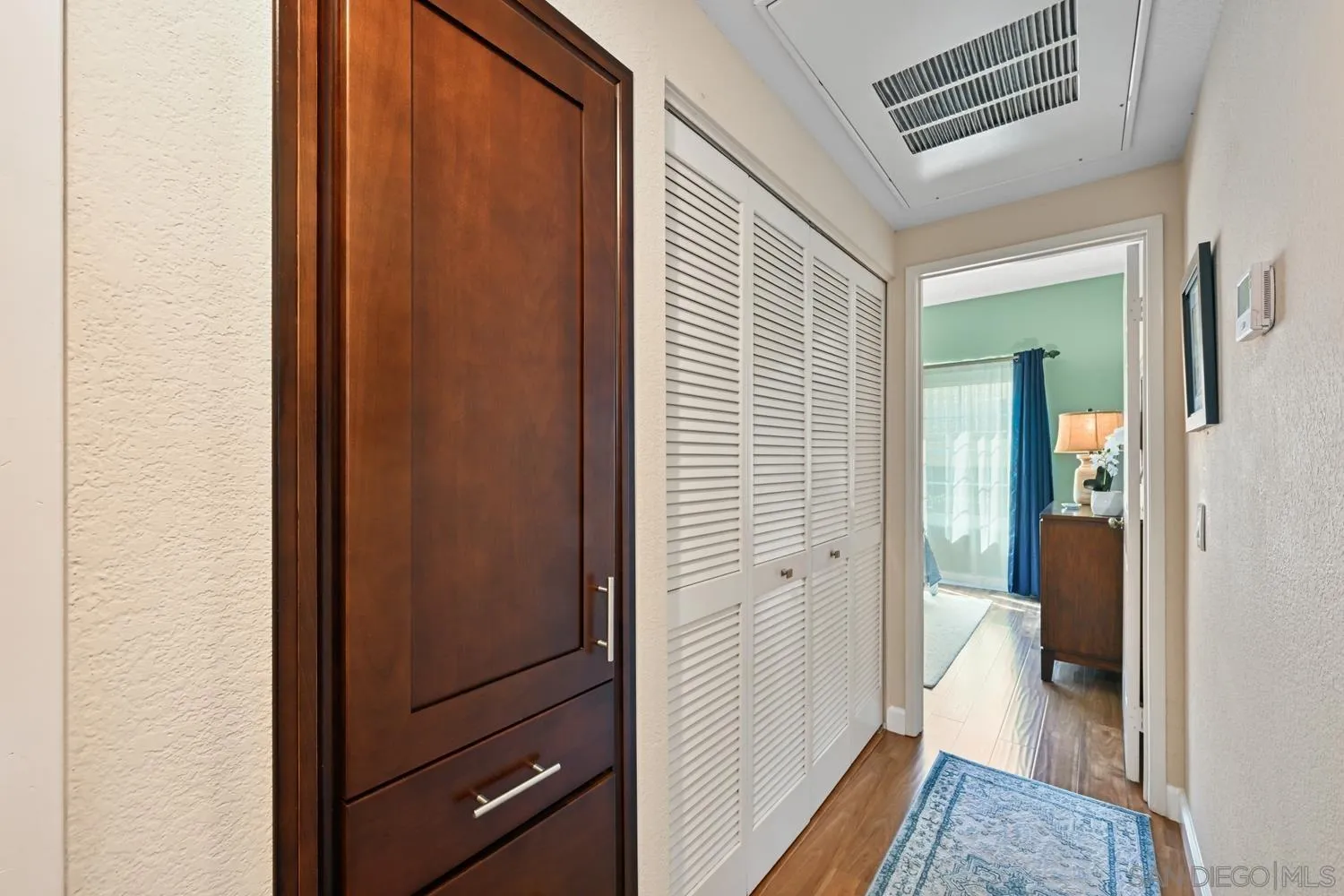 https://cdn.realtyfeed.com/cdn/127/260024638/f2531b63809242b6b0fac544eff22f68.webp