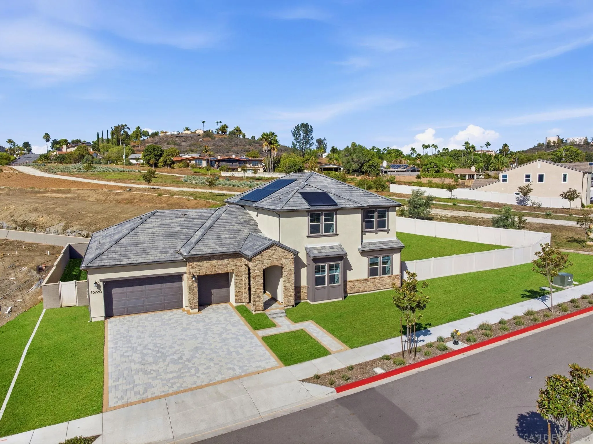 https://cdn.realtyfeed.com/cdn/127/260024643/30b5e09e5d2fcda51da4f8d70cbbb60d.webp