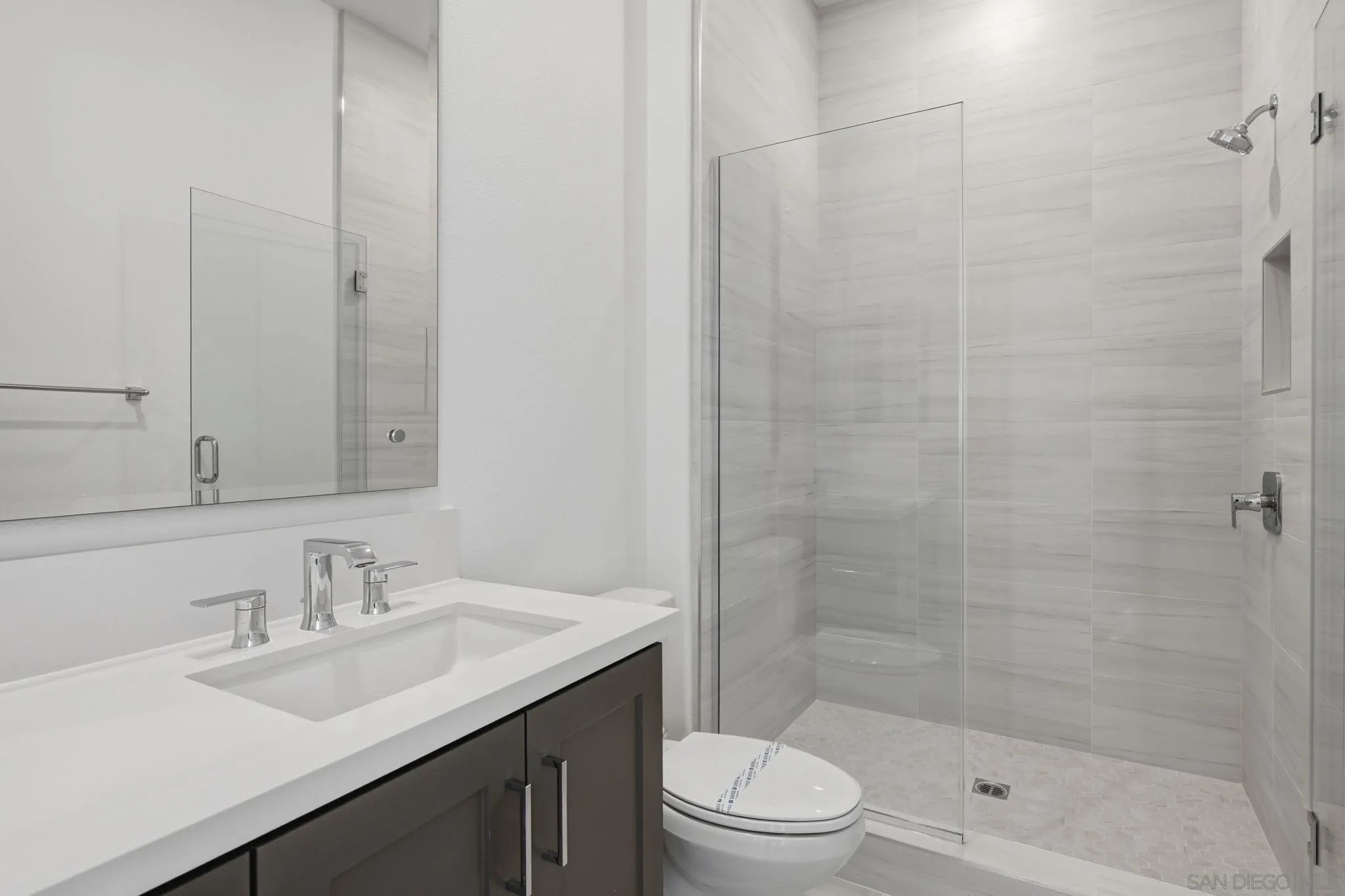 https://cdn.realtyfeed.com/cdn/127/260024643/5e84825f5362d38f90f9b4f885386fd9.webp