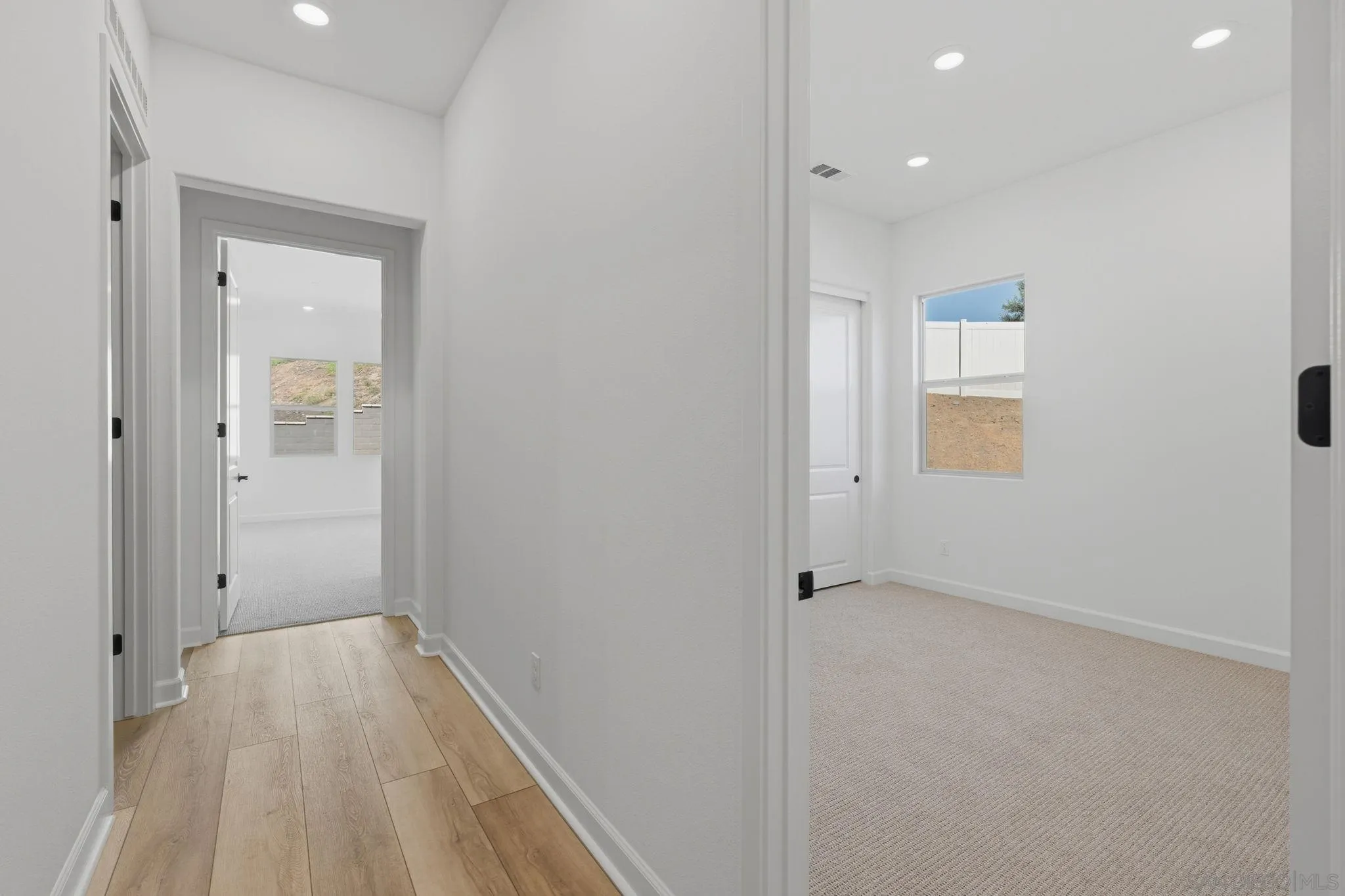 https://cdn.realtyfeed.com/cdn/127/260024643/87636d936b79e77b60336ce13fe8fdbf.webp