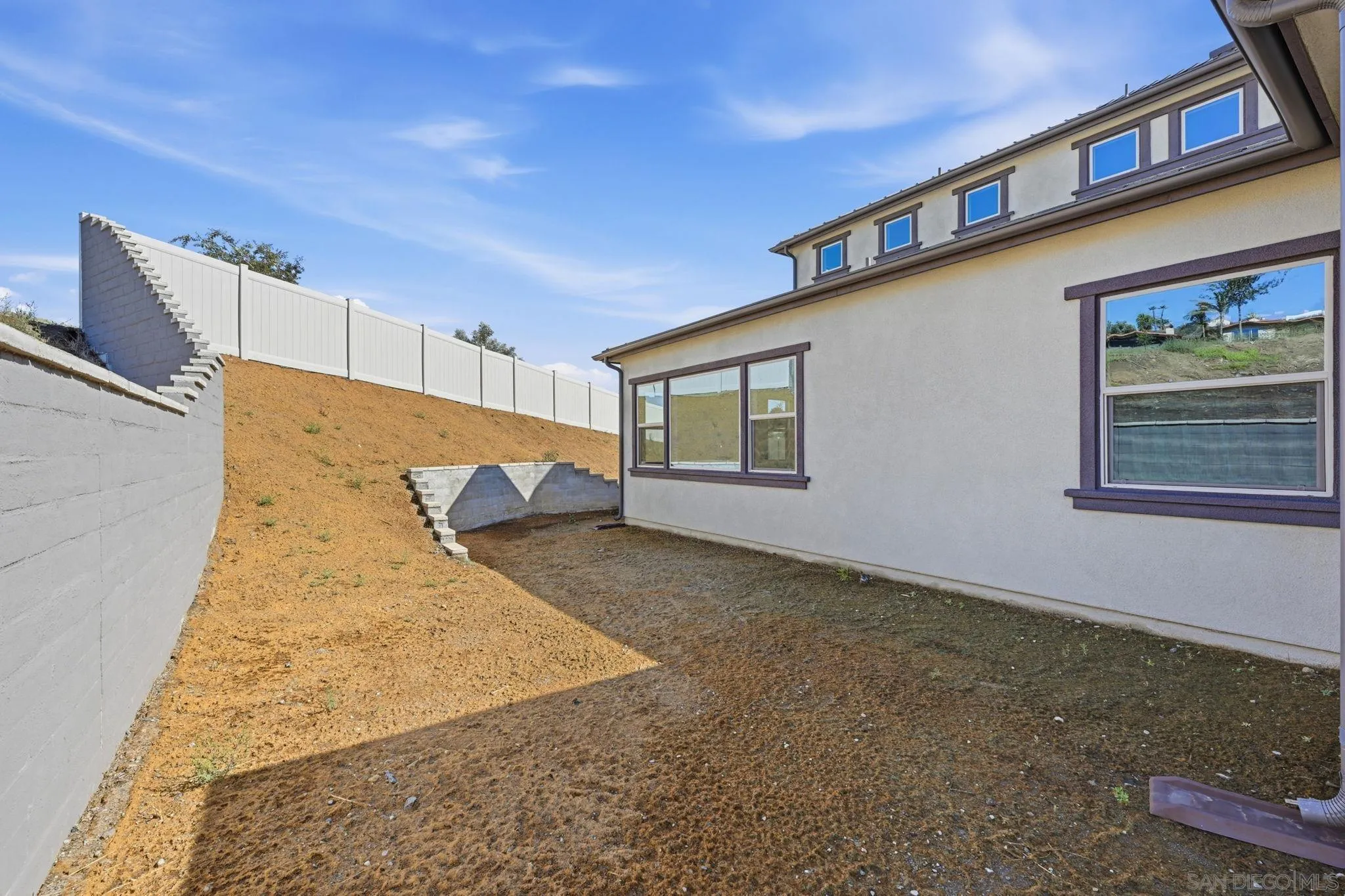 https://cdn.realtyfeed.com/cdn/127/260024643/9cc75d7db29942f0359198ffb92ccbd0.webp