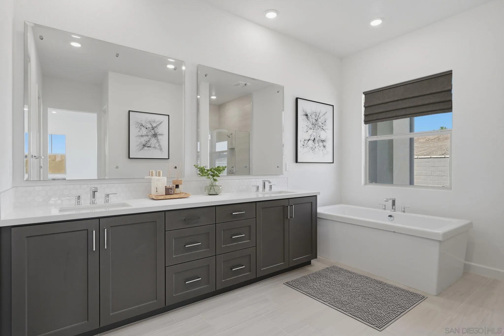 https://cdn.realtyfeed.com/cdn/127/260024643/a1fcdb19499cb0826ffd0fe70cb2efbc.webp